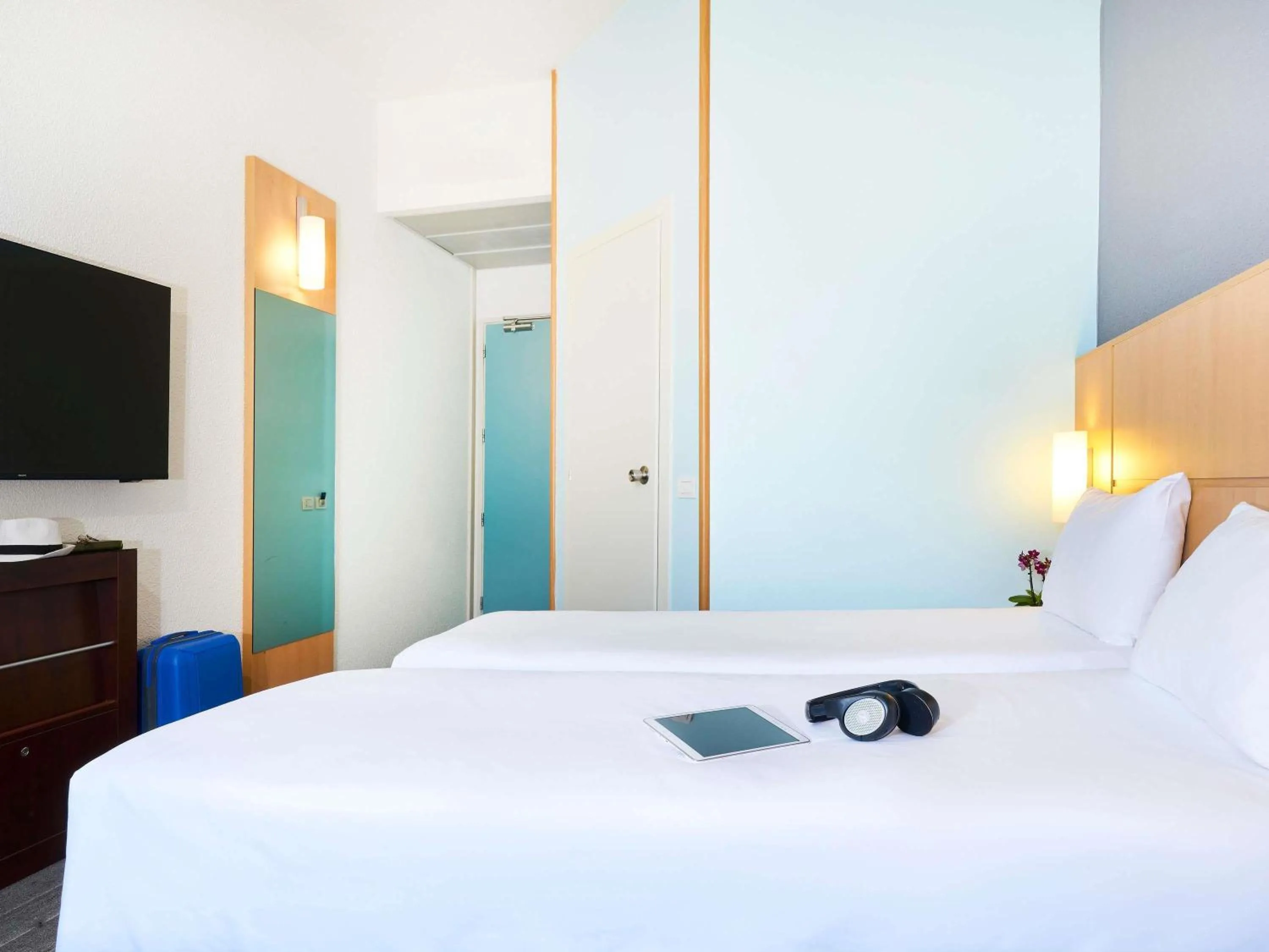 Bedroom, Bed in Ibis Como