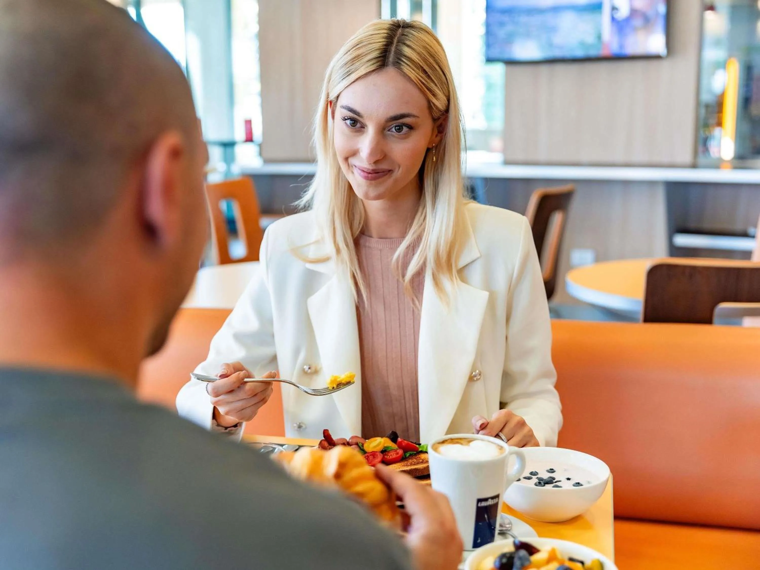 Breakfast in Ibis Como
