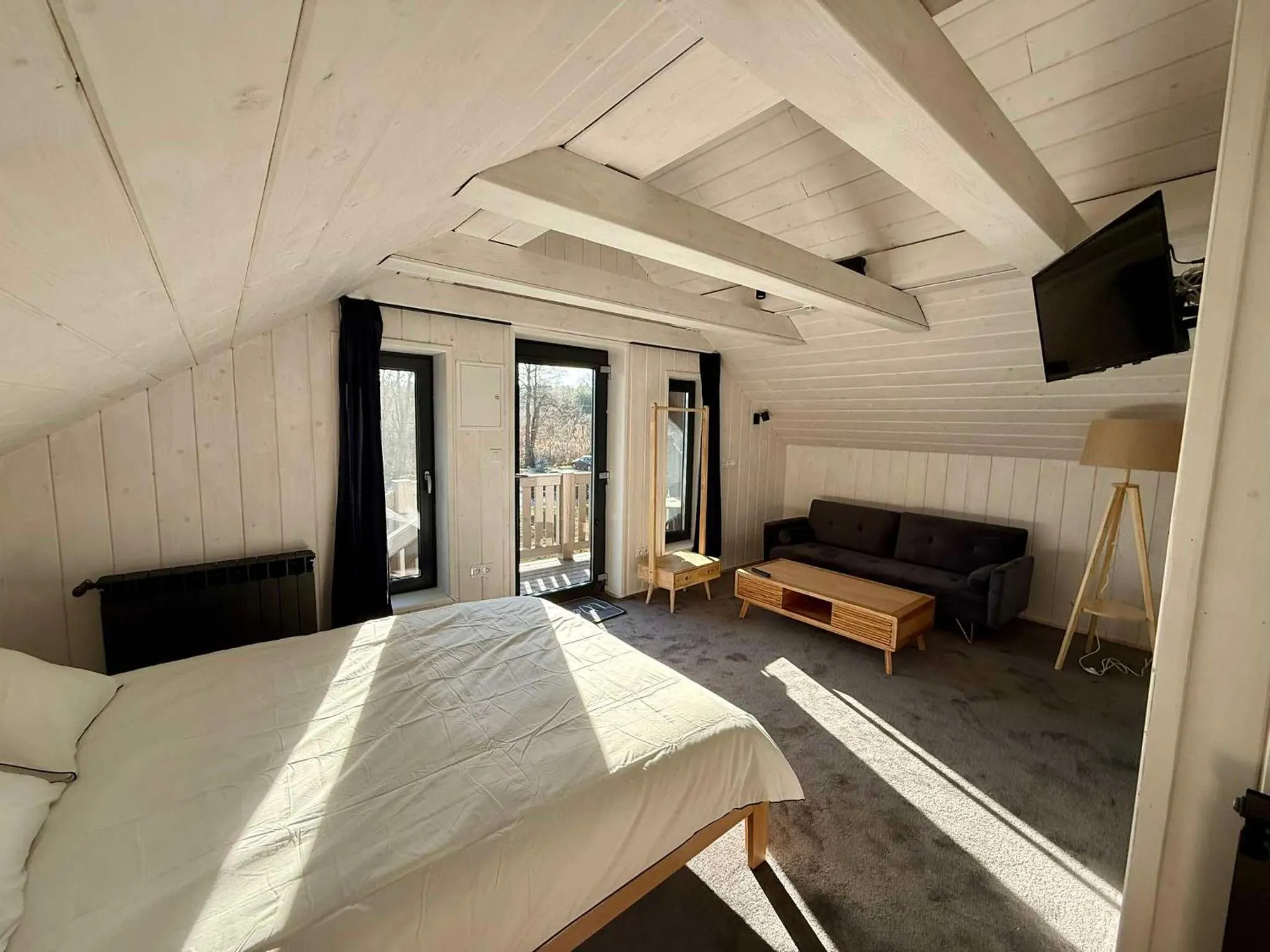 Bed in Oberża pod Złotym Prosiakiem