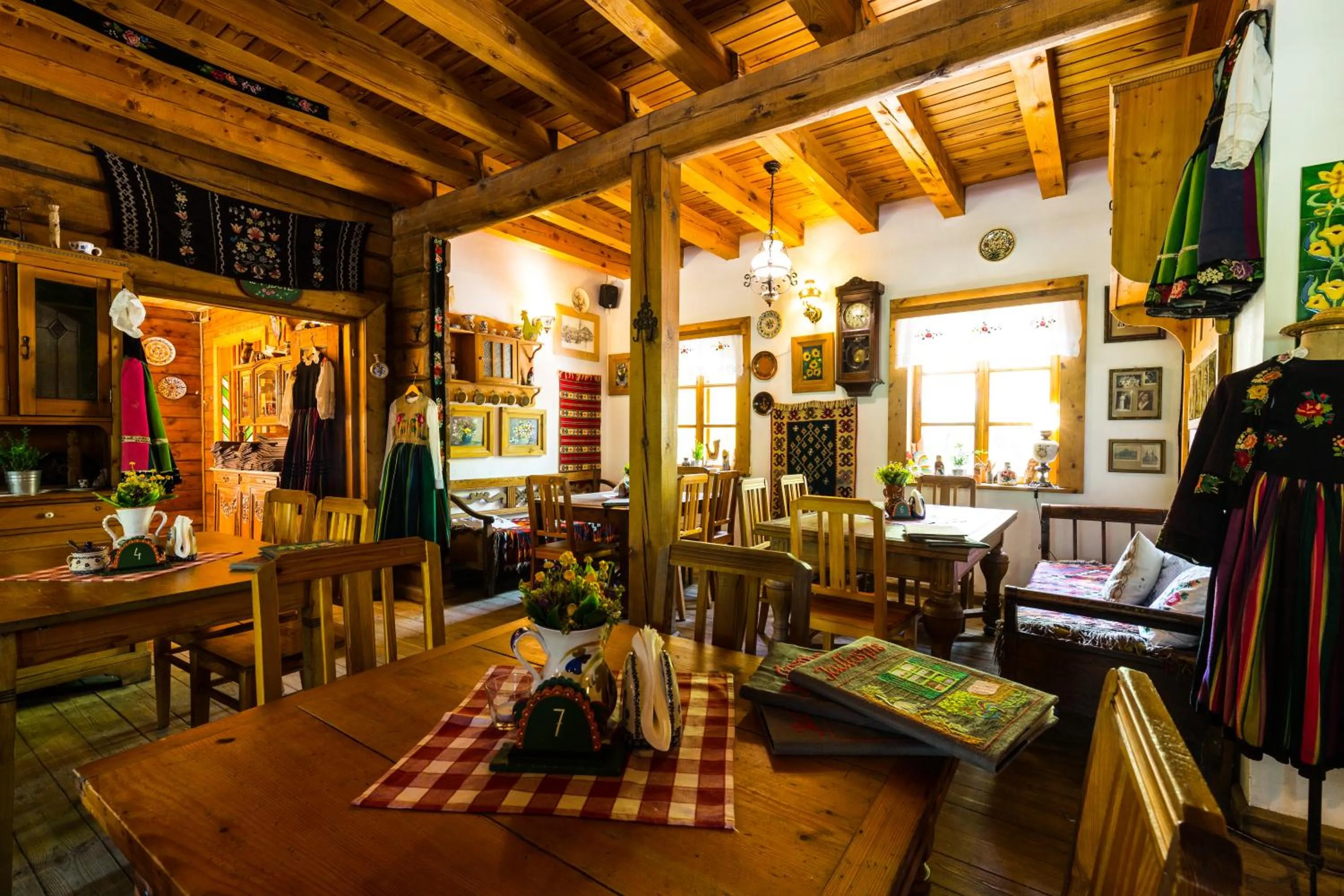 Restaurant/places to eat in Oberża pod Złotym Prosiakiem