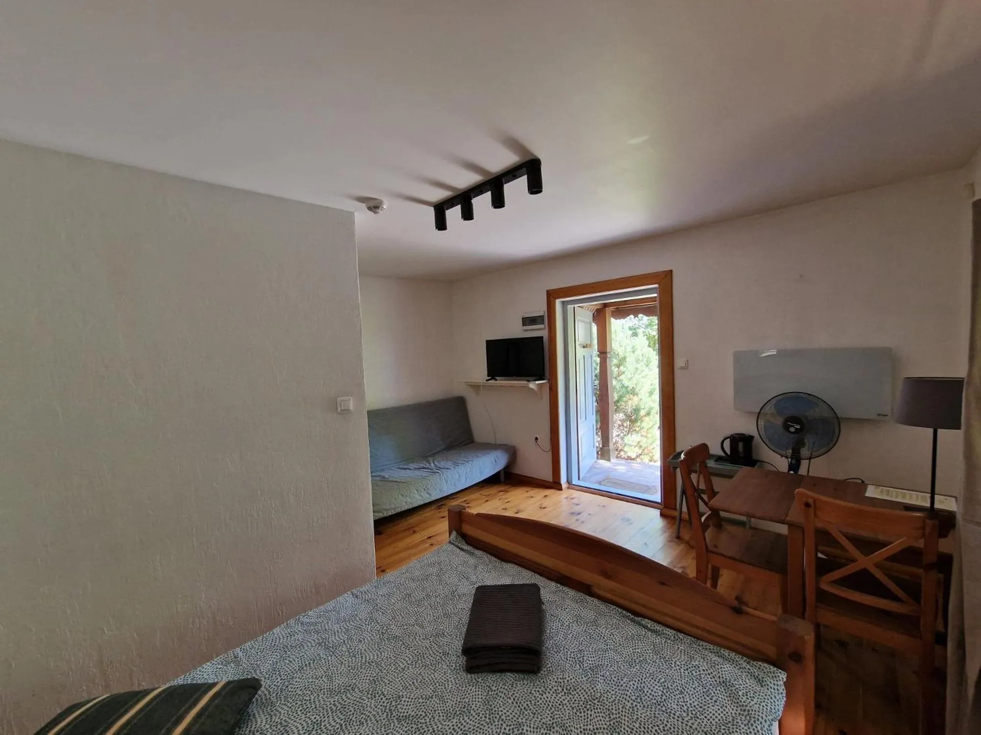 Bed in Oberża pod Złotym Prosiakiem