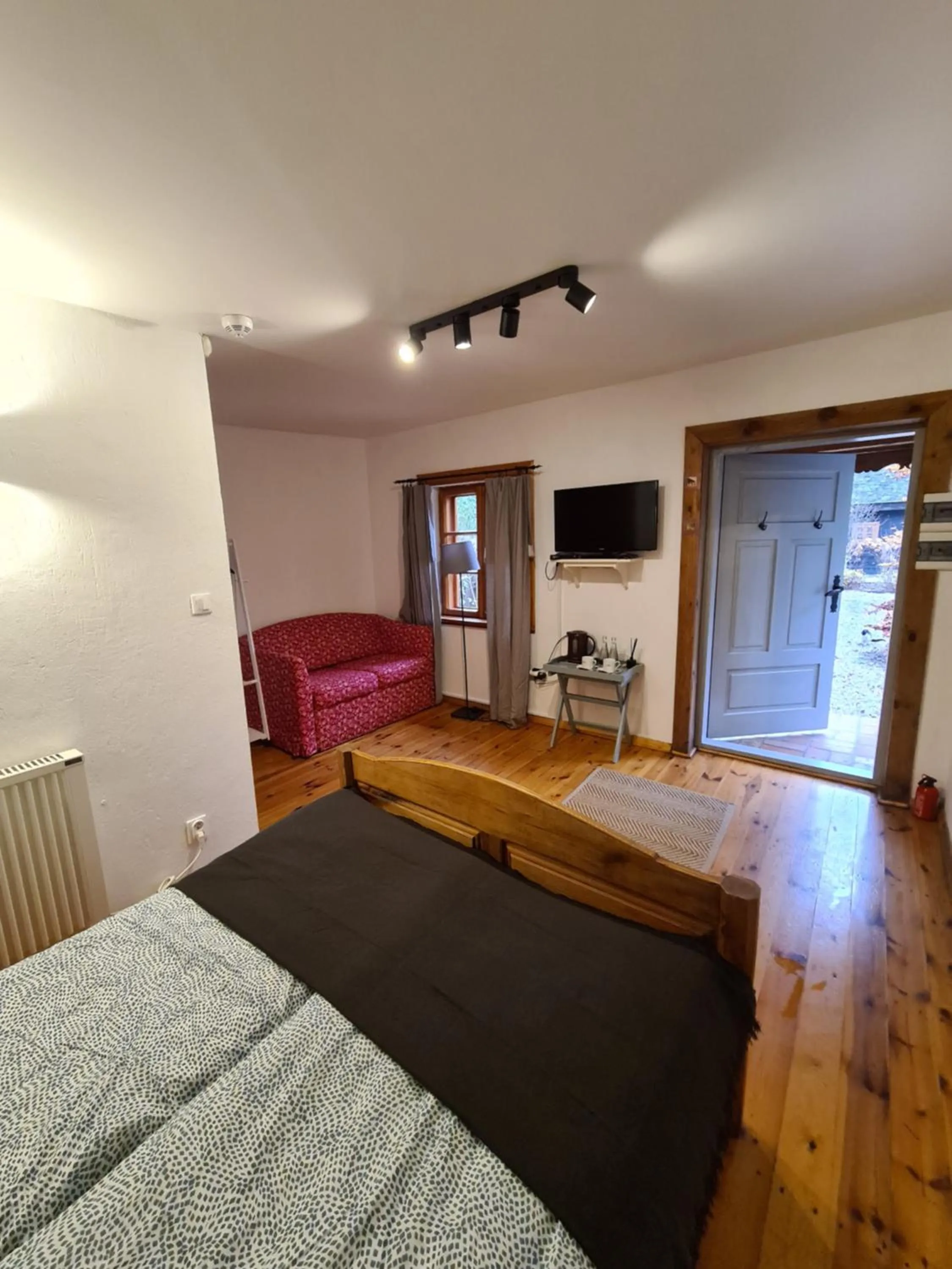 Bed in Oberża pod Złotym Prosiakiem