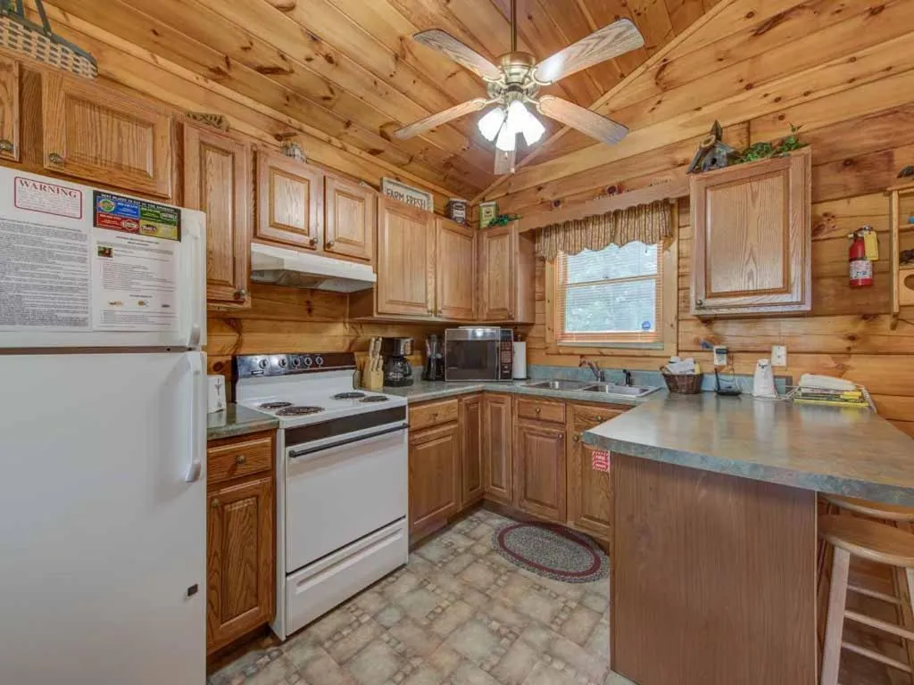 Kitchen or kitchenette in Tender Moments