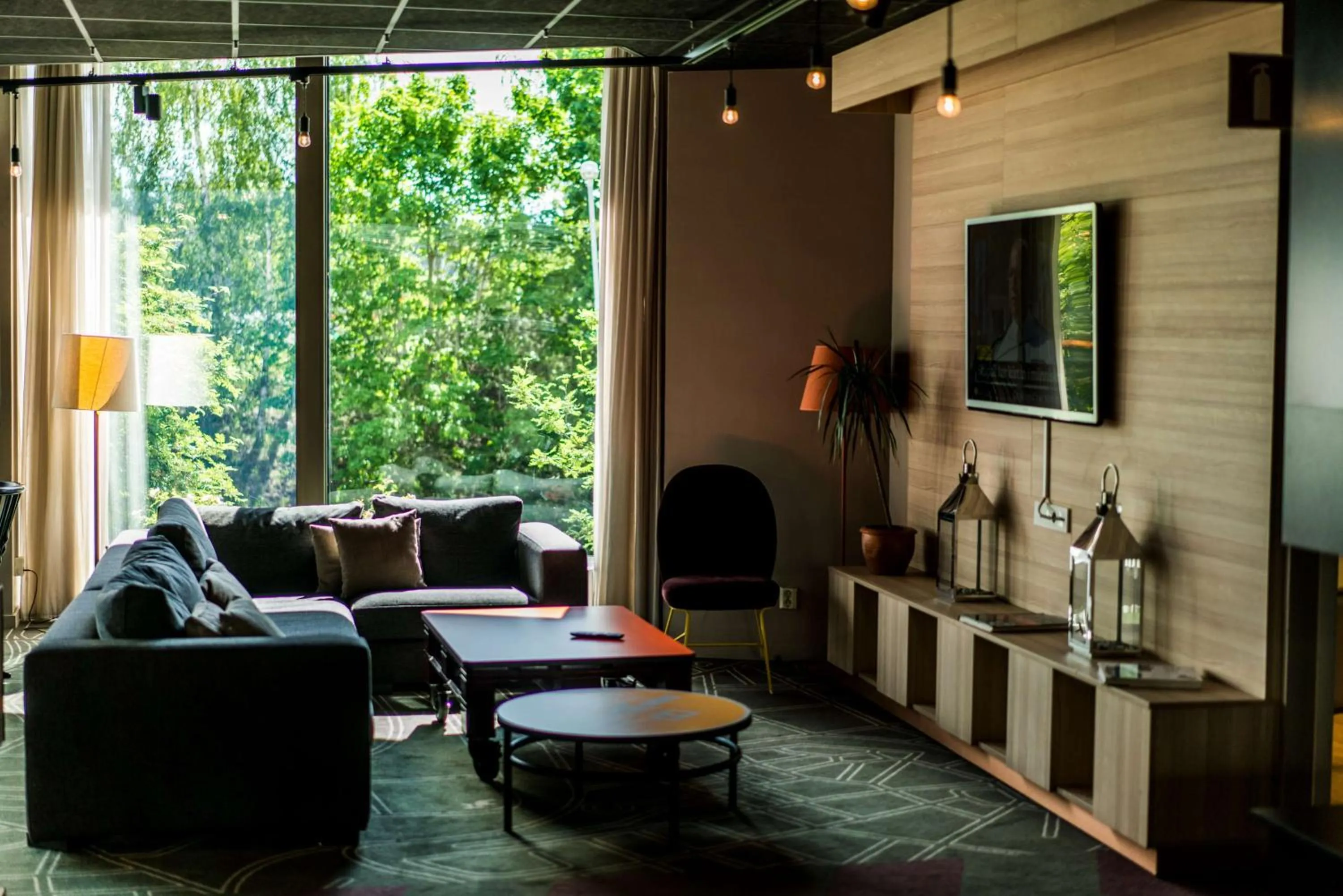 Lobby or reception in Scandic Upplands Väsby