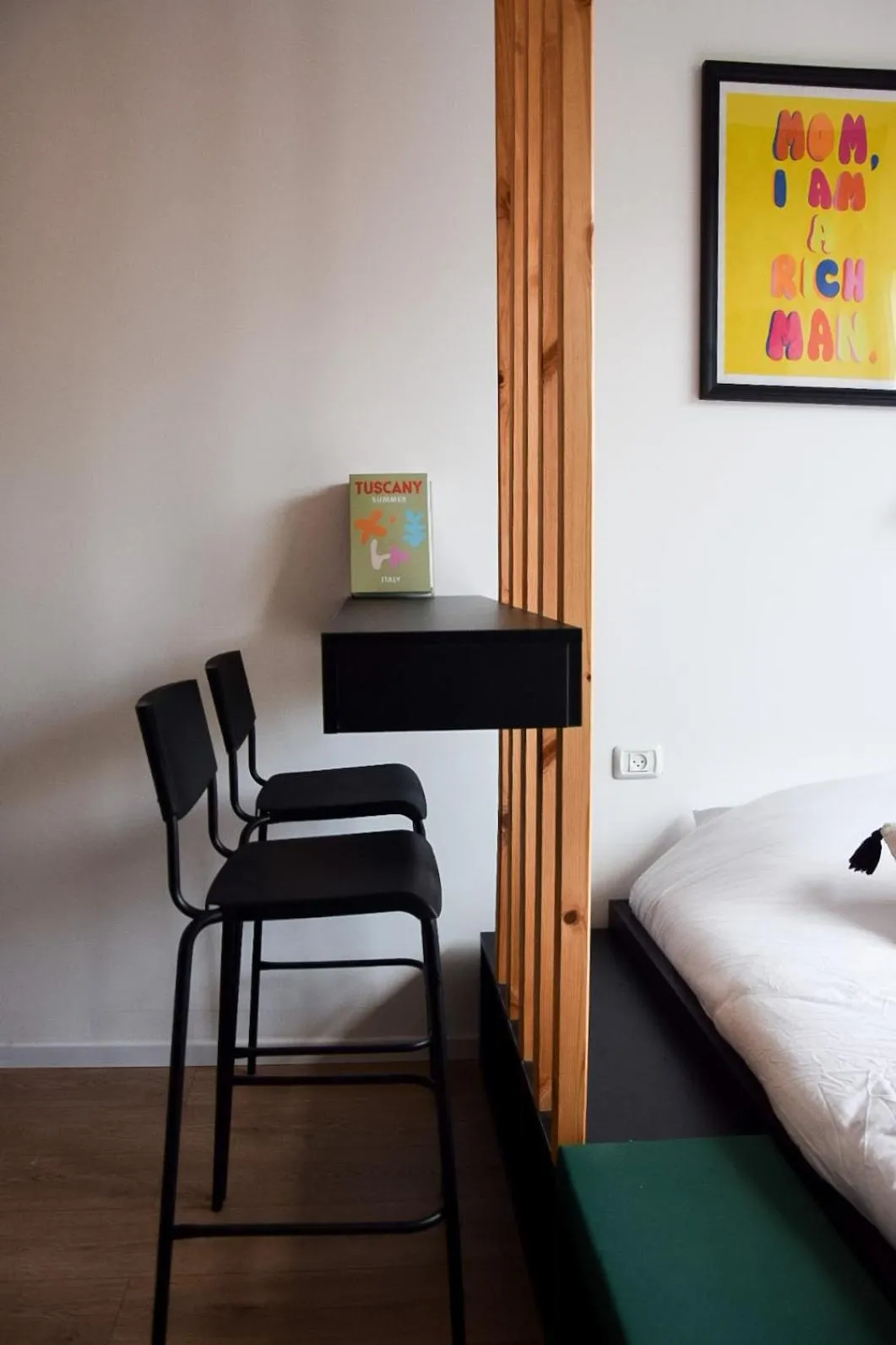 Seating area, Bed in LEVO Urban Studios