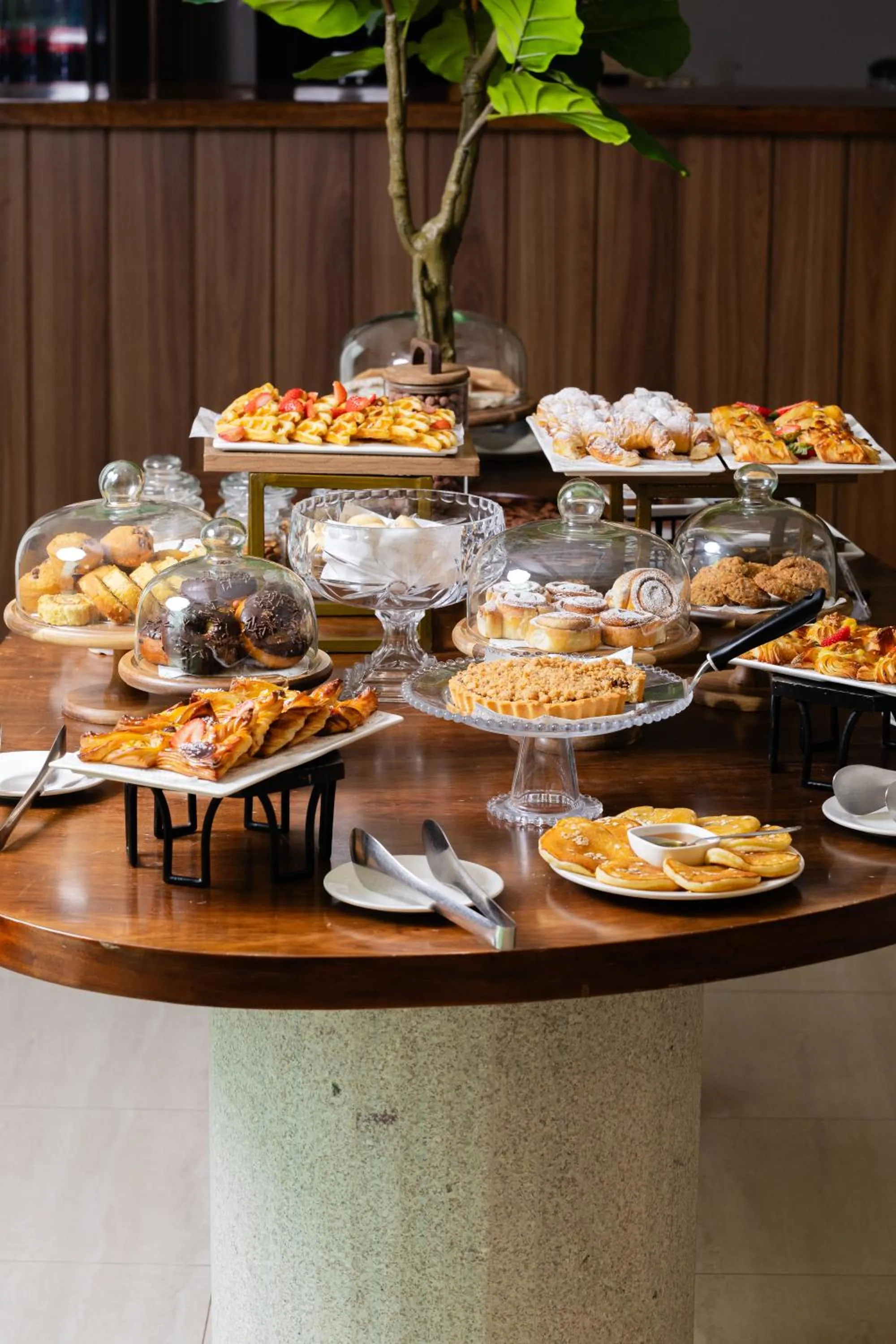 Buffet breakfast in Bisinii Boutique Hotel