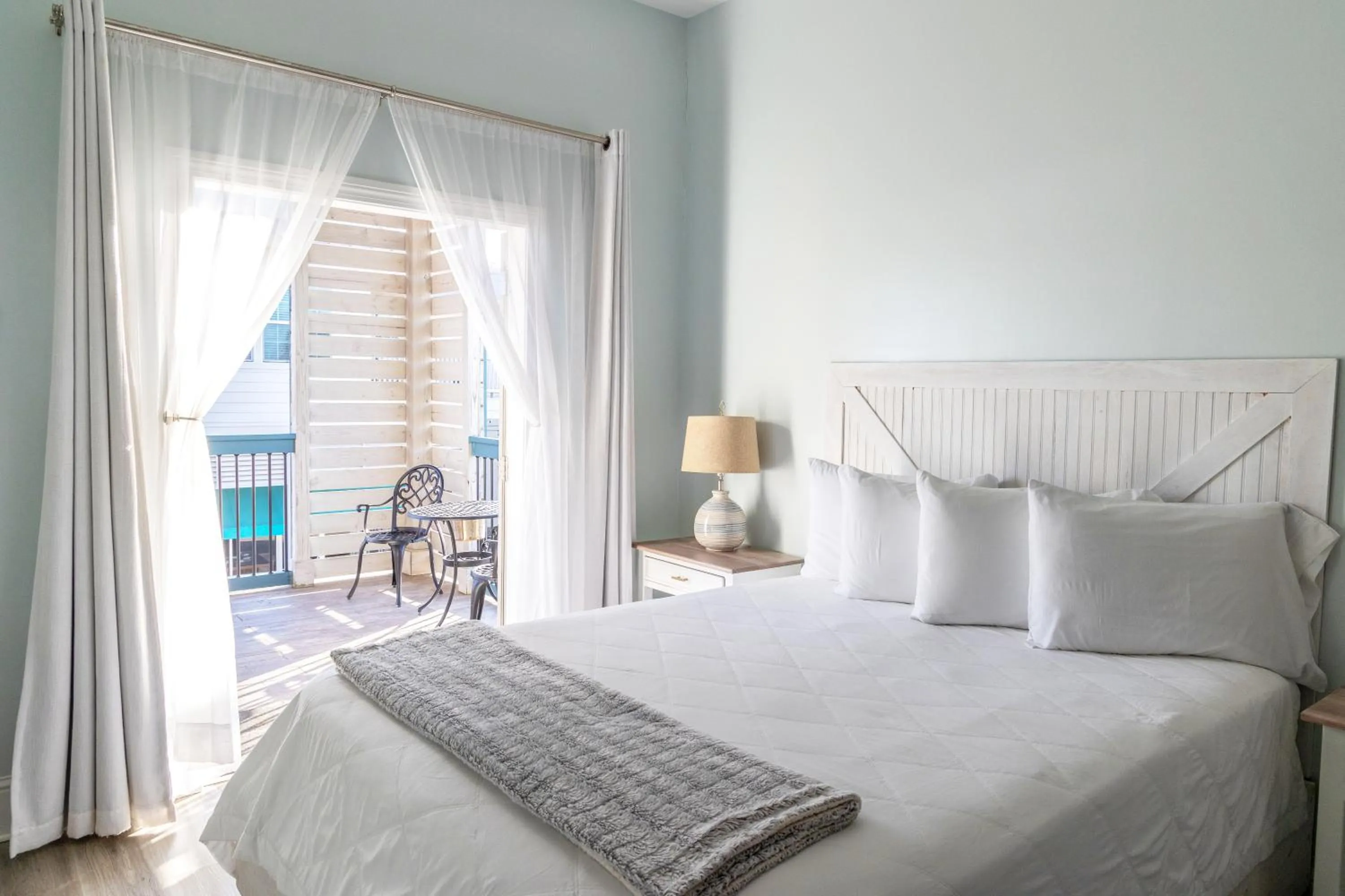 Bed in Hotel Whiskey in Pass Christian