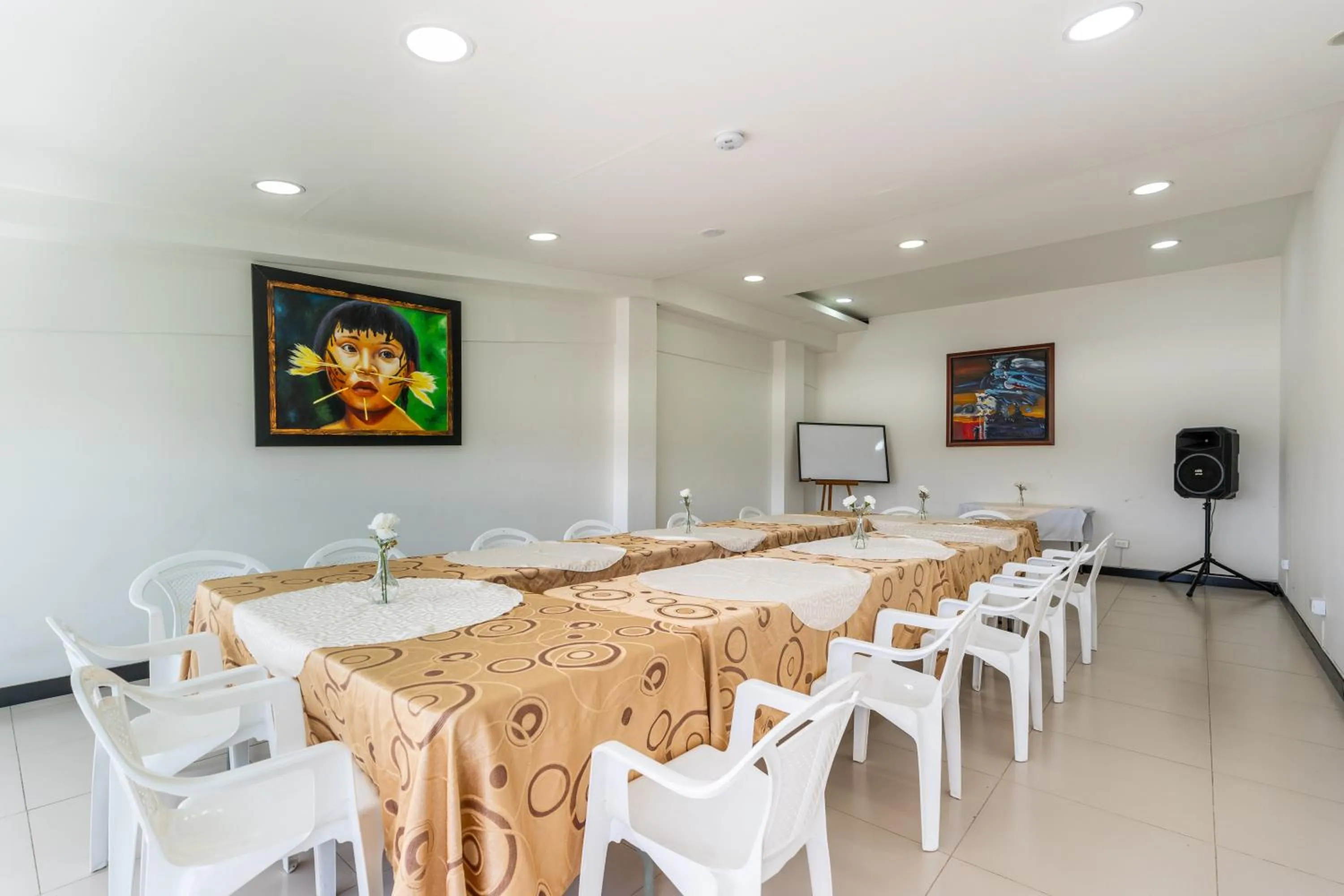 Lounge or bar in Hotel Bogota Resort