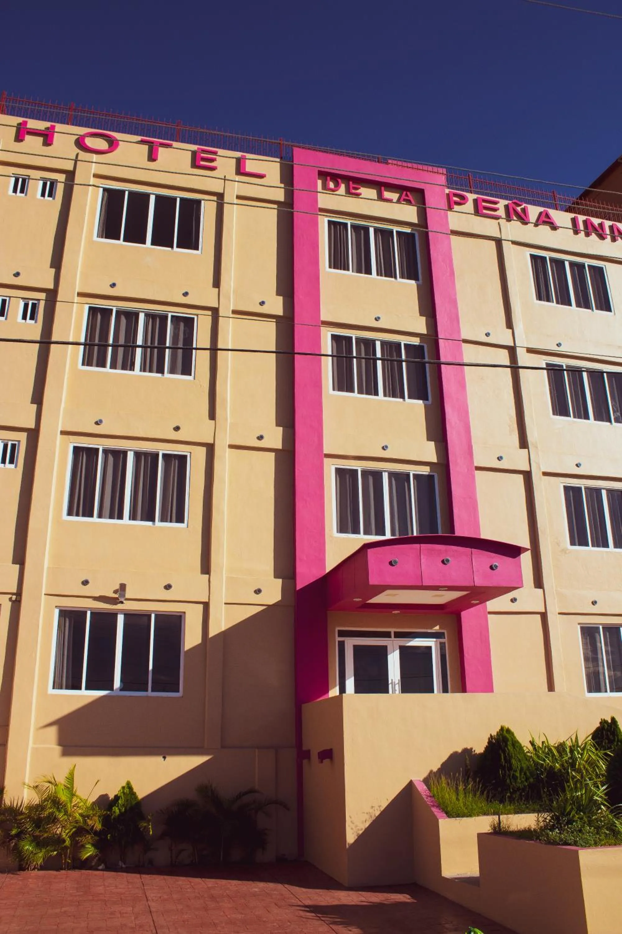 Property building in HOTEL DE LA PEÑA INN