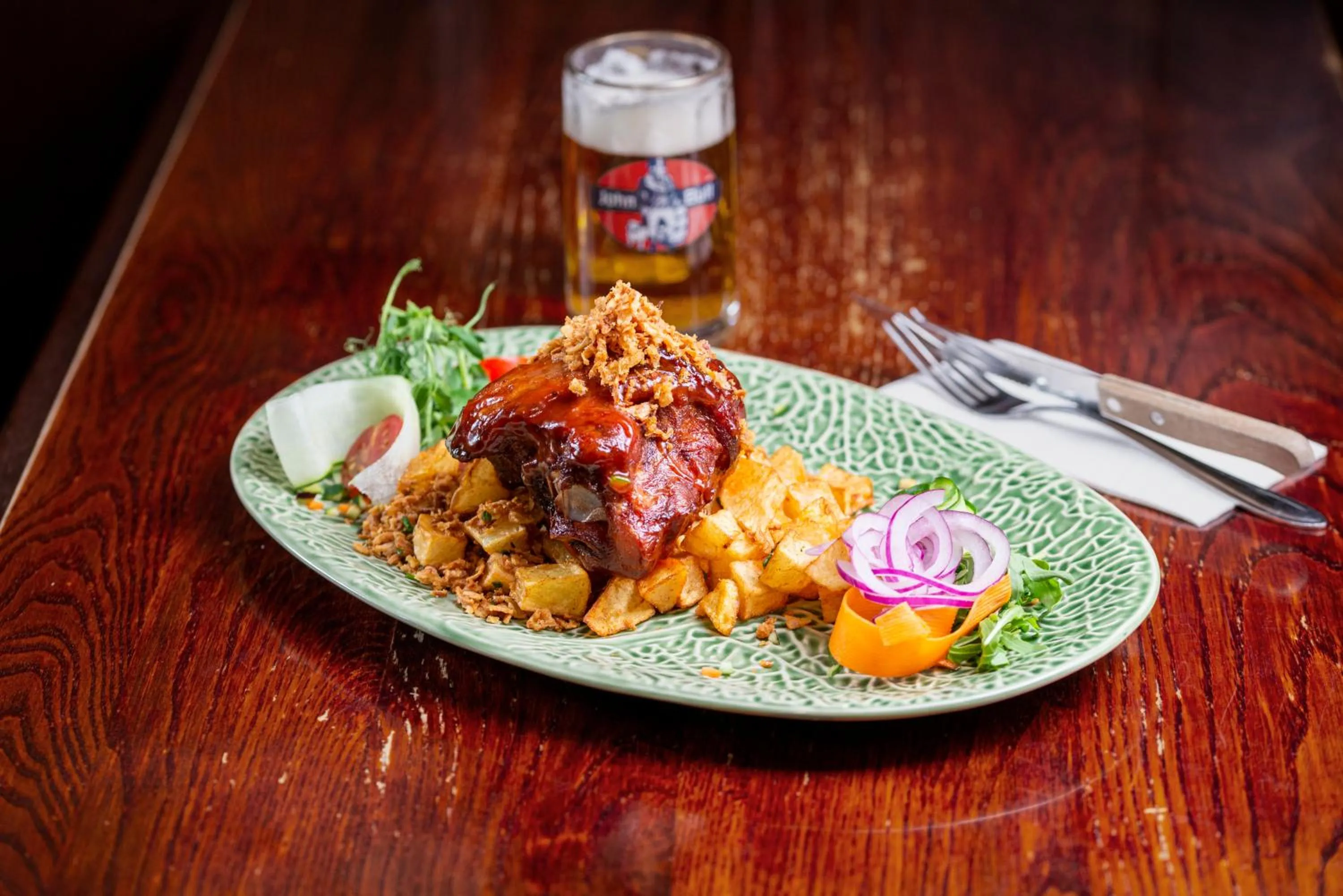 Restaurant/places to eat in Korona Hotel