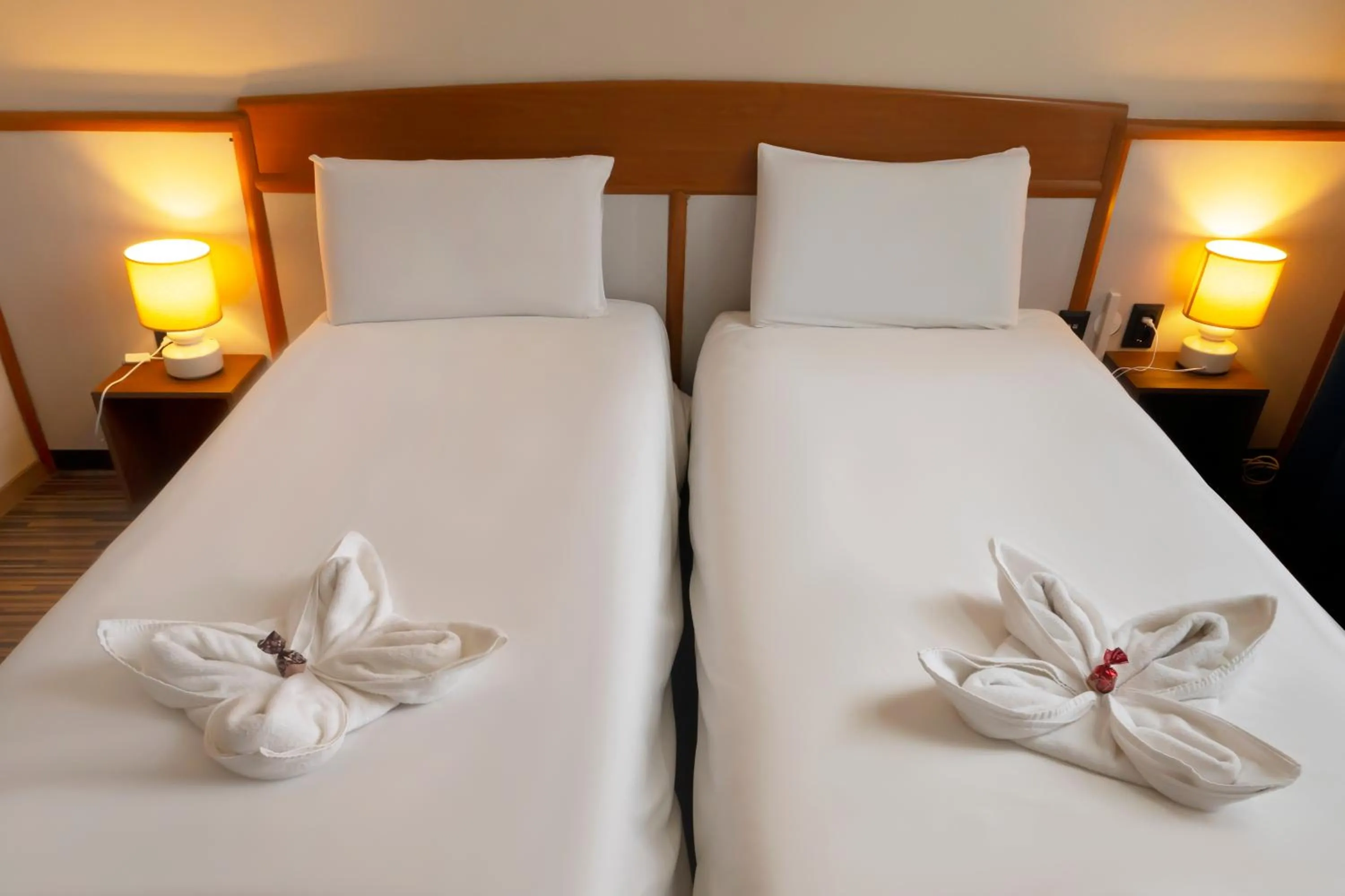 Photo of the whole room, Bed in Korona Hotel