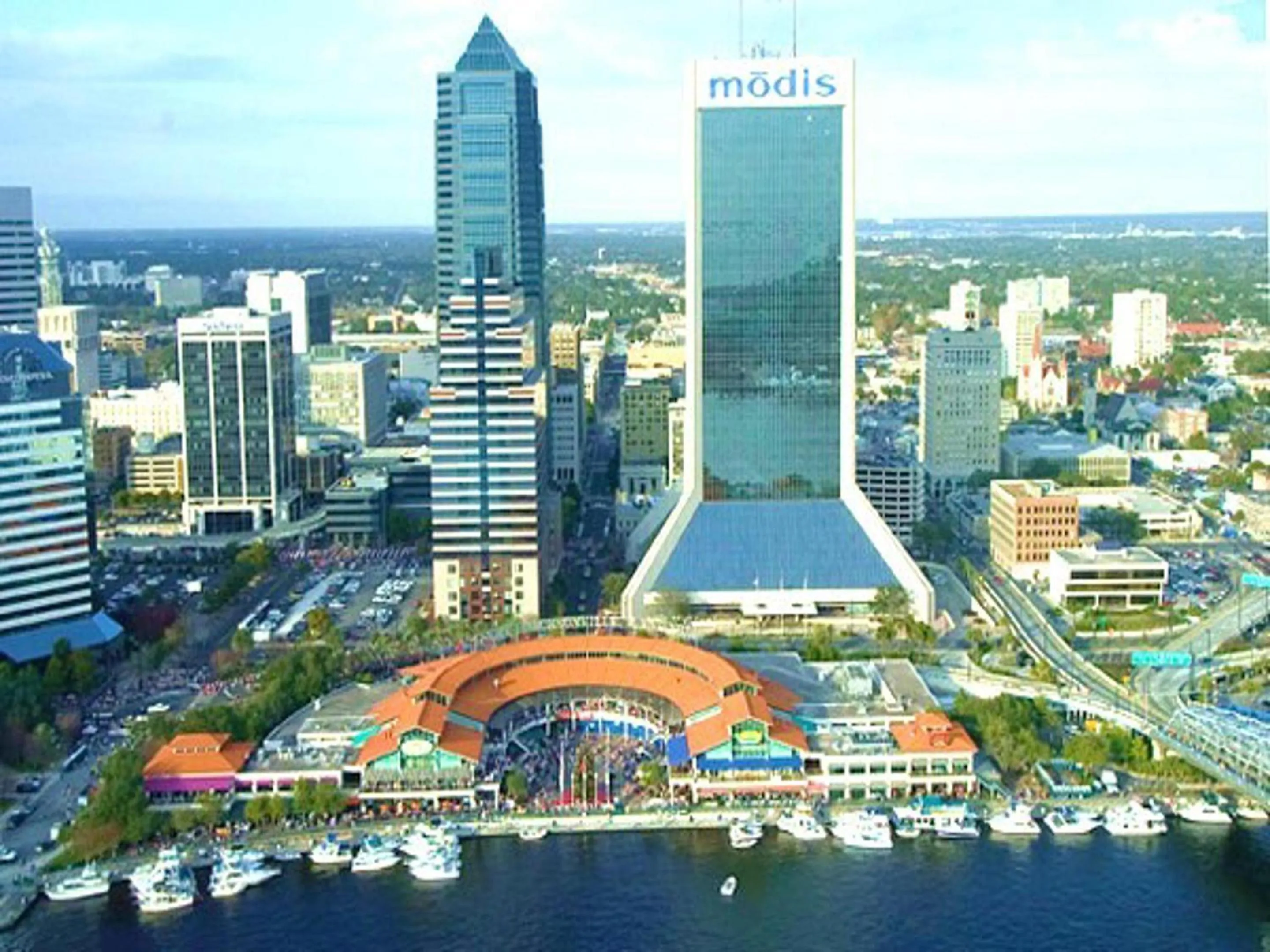 Property building in Jacksonville Beachdrifter 403