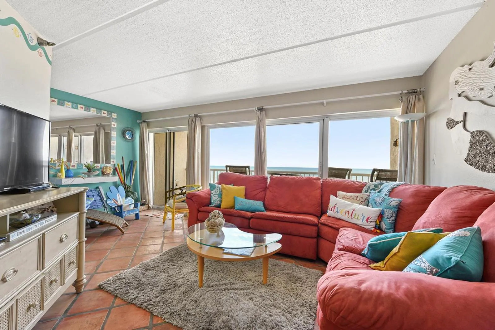 Living room in Jacksonville Beachdrifter 403