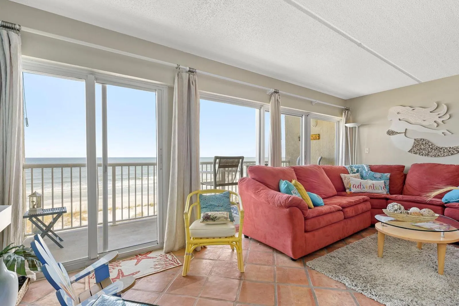 Living room in Jacksonville Beachdrifter 403