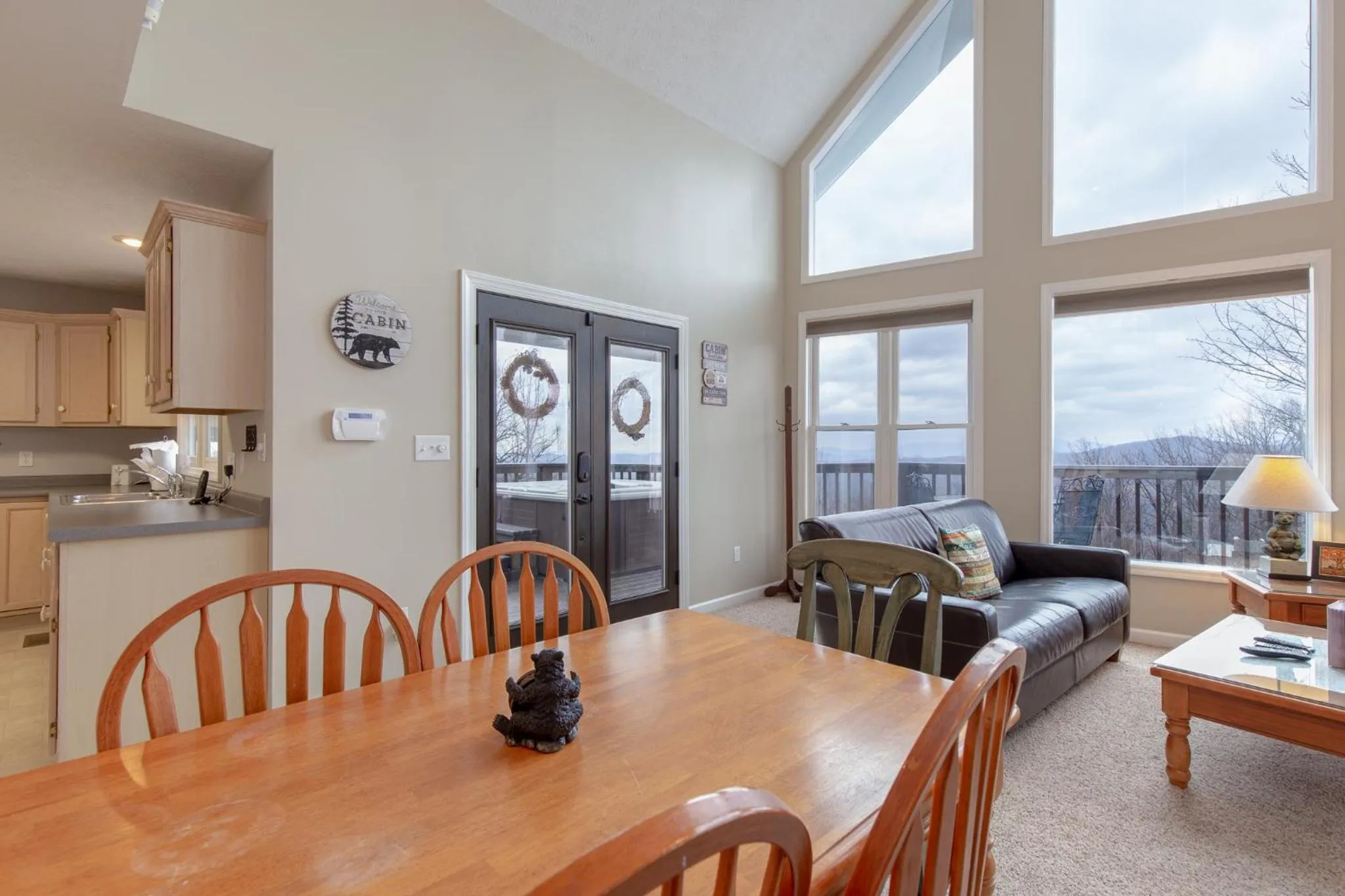 Living room in Kickback Kabin