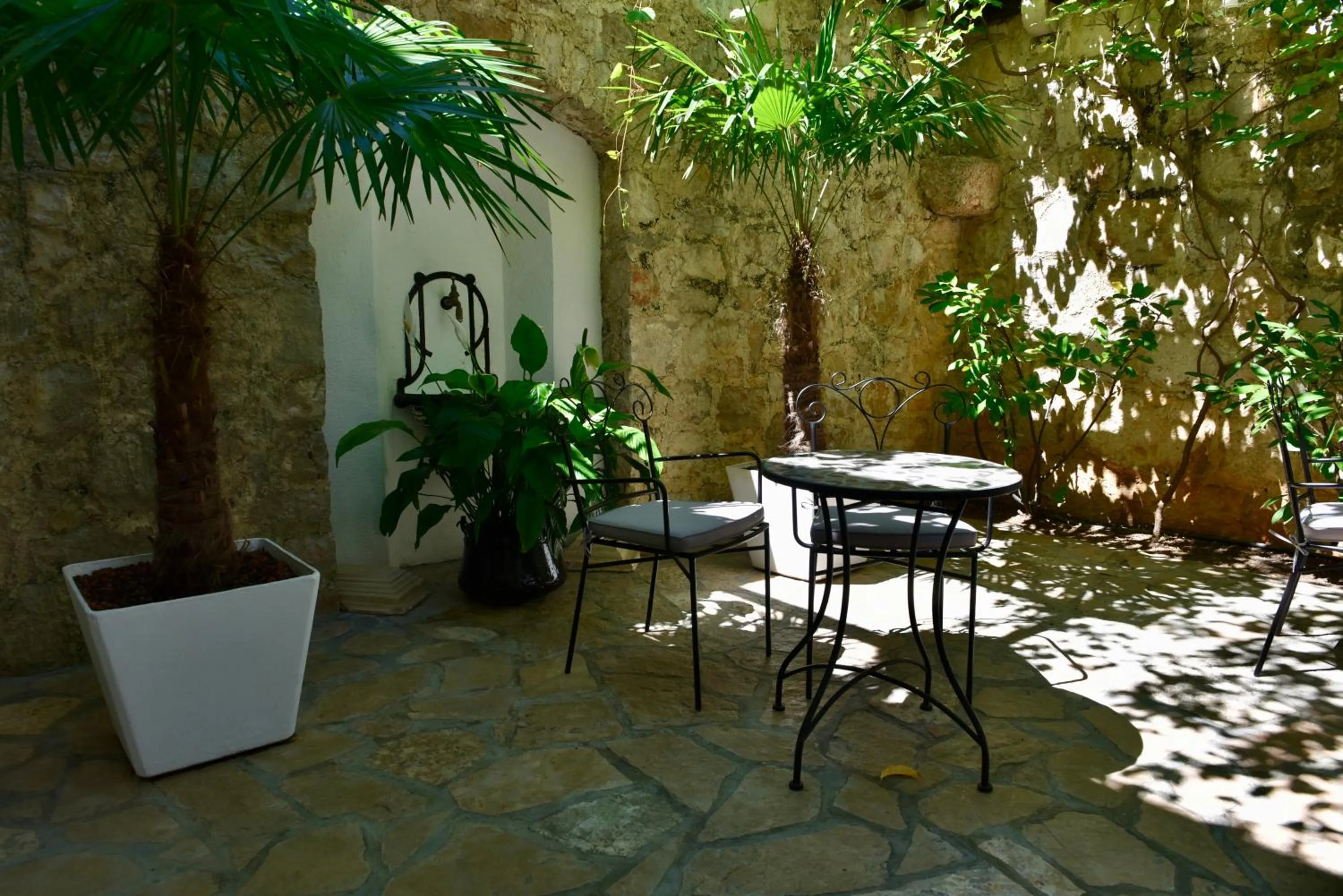 Patio in Villa Giardino Heritage Boutique Hotel Bol
