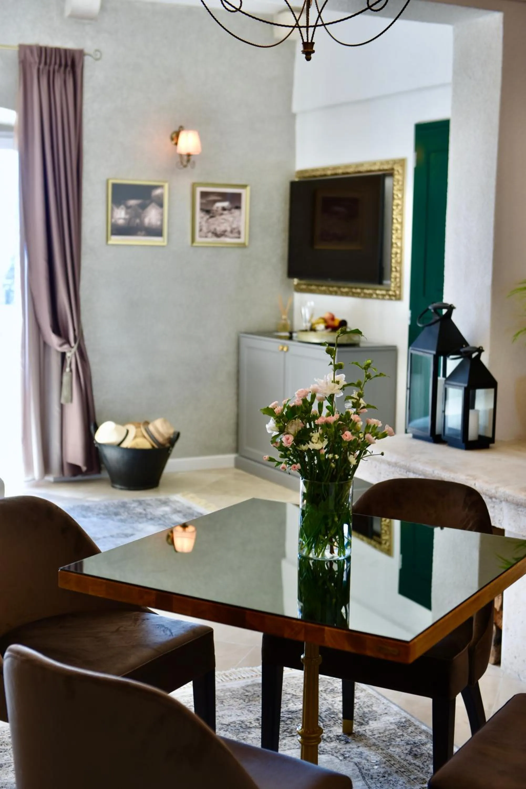 Living room in Villa Giardino Heritage Boutique Hotel Bol