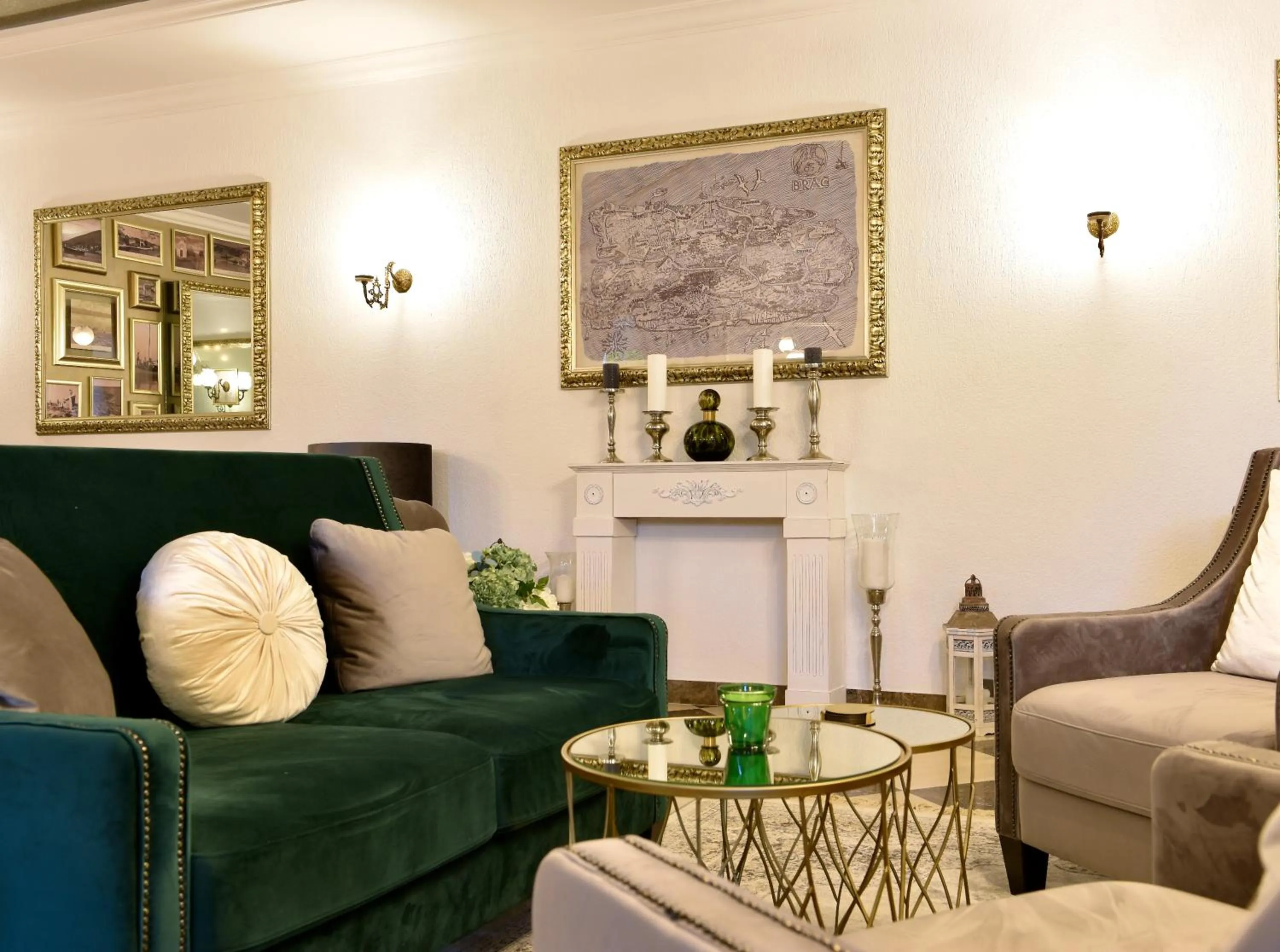 Lobby or reception in Villa Giardino Heritage Boutique Hotel Bol