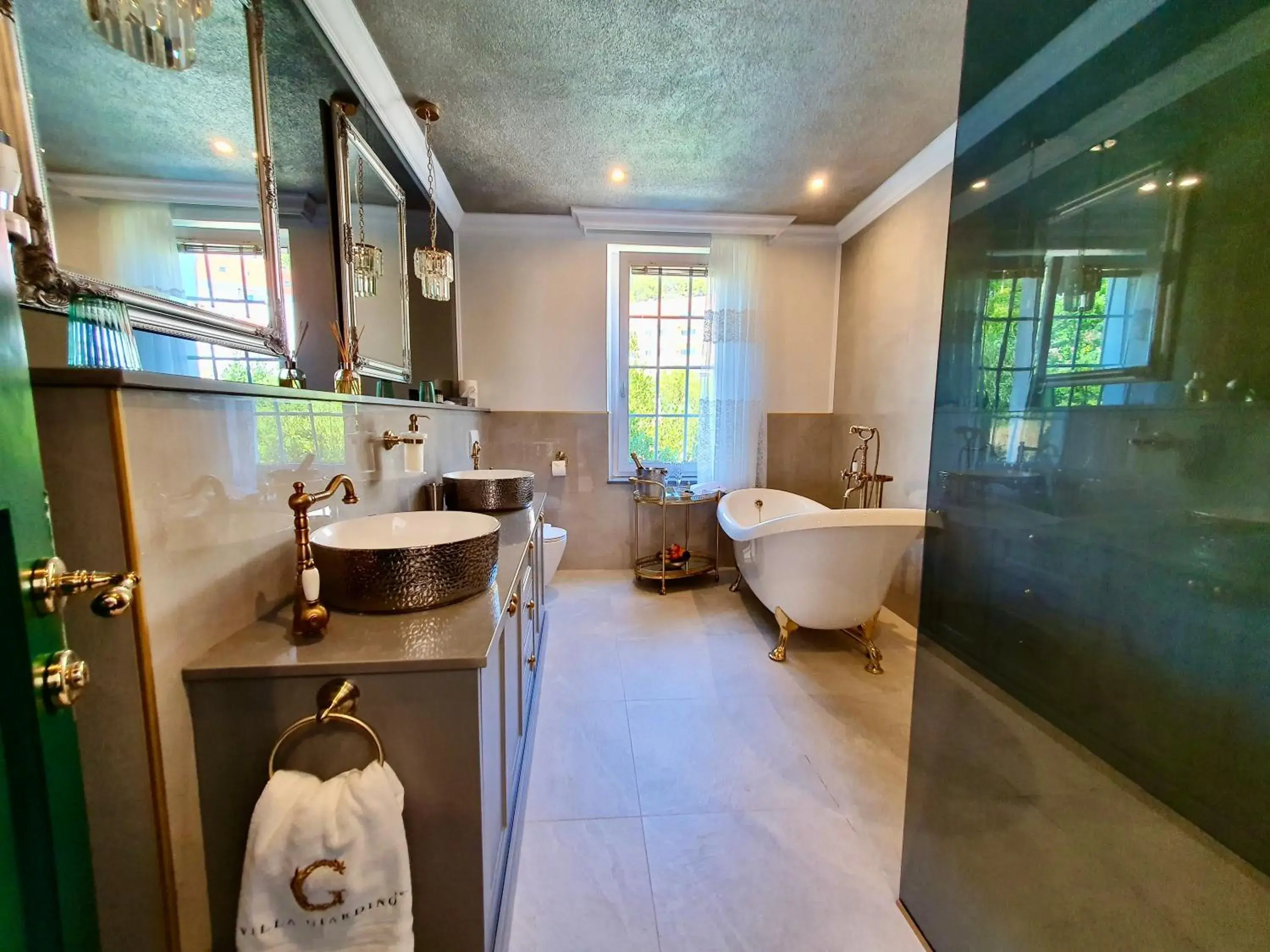 Presidential Suite in Villa Giardino Heritage Boutique Hotel Bol Presidential Suite in Villa Giardino Heritage Boutique Hotel Bol