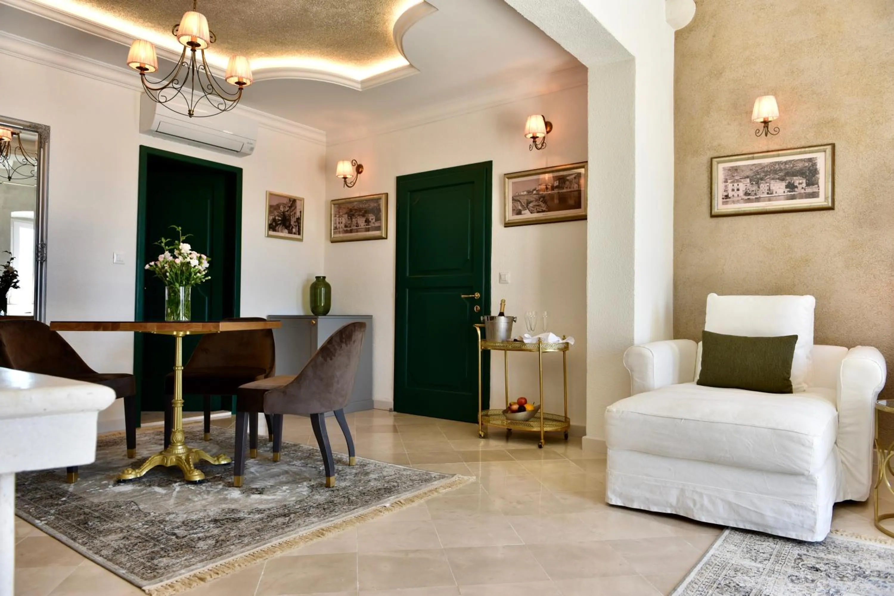 Living room in Villa Giardino Heritage Boutique Hotel Bol