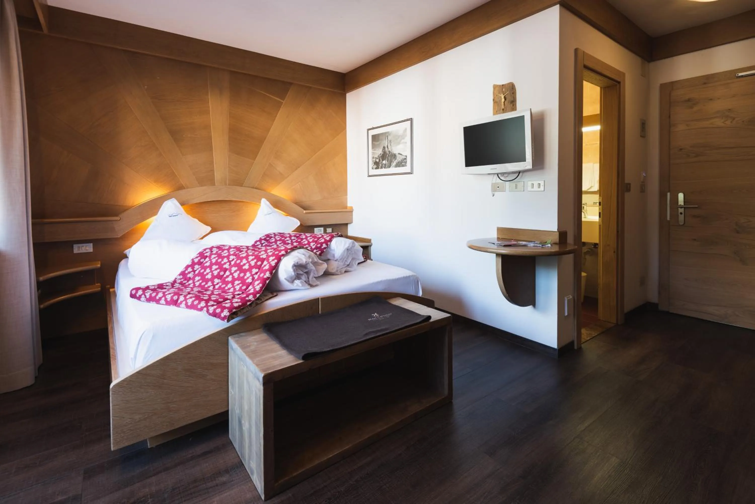 Bed in Hotel Catinaccio