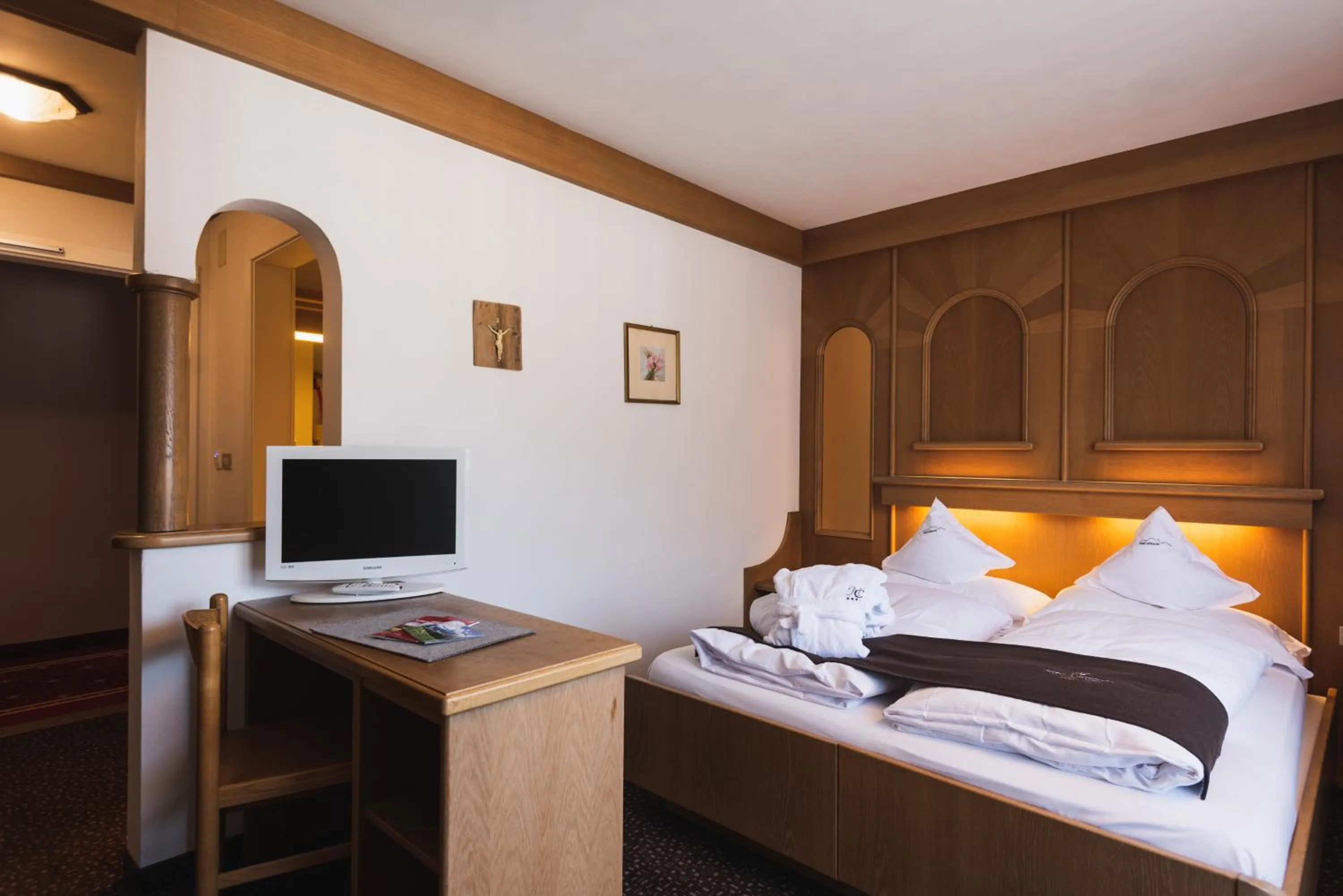 Bed in Hotel Catinaccio