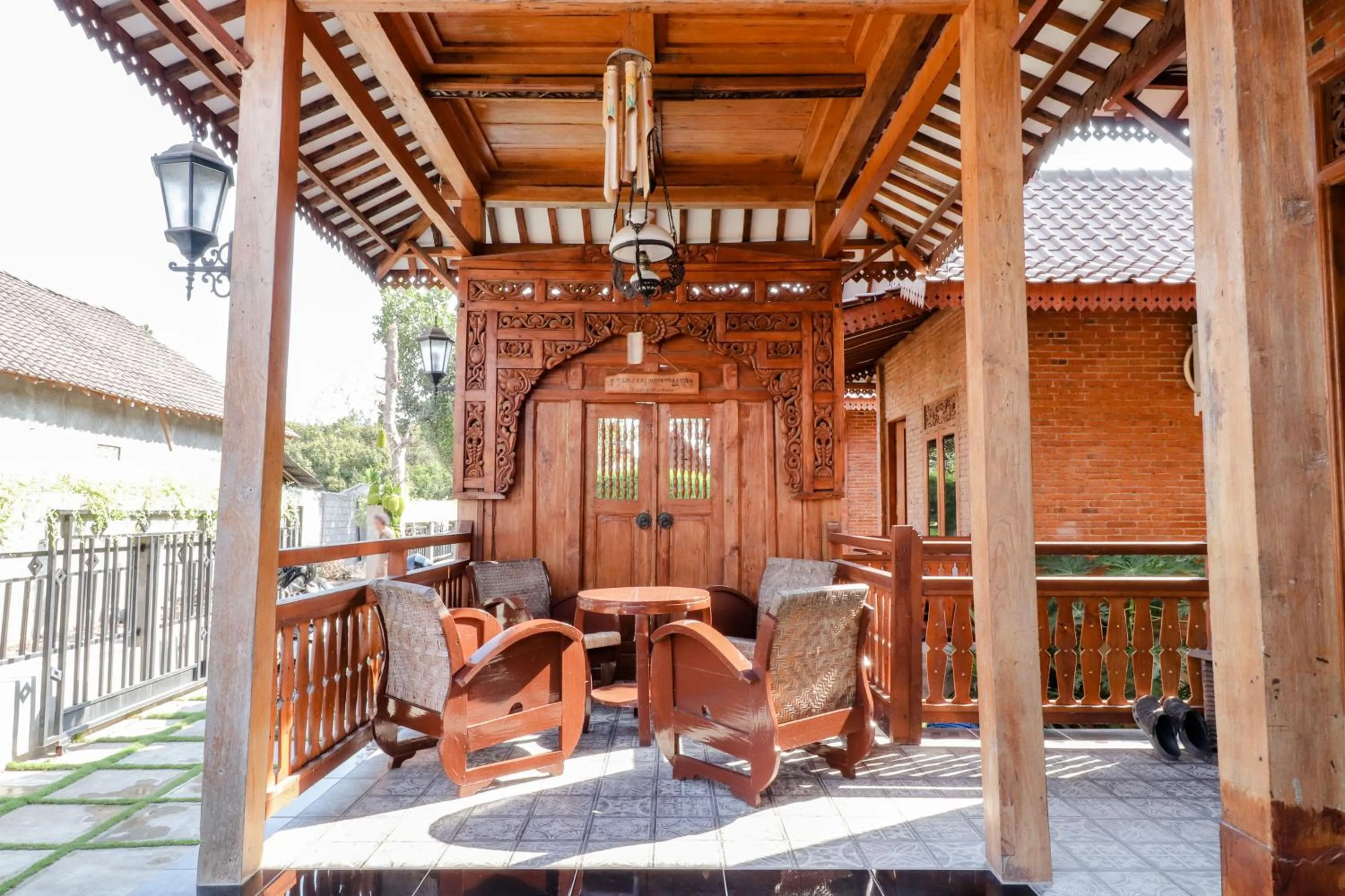 Balcony/Terrace in Omah Teras Bata Guesthouse
