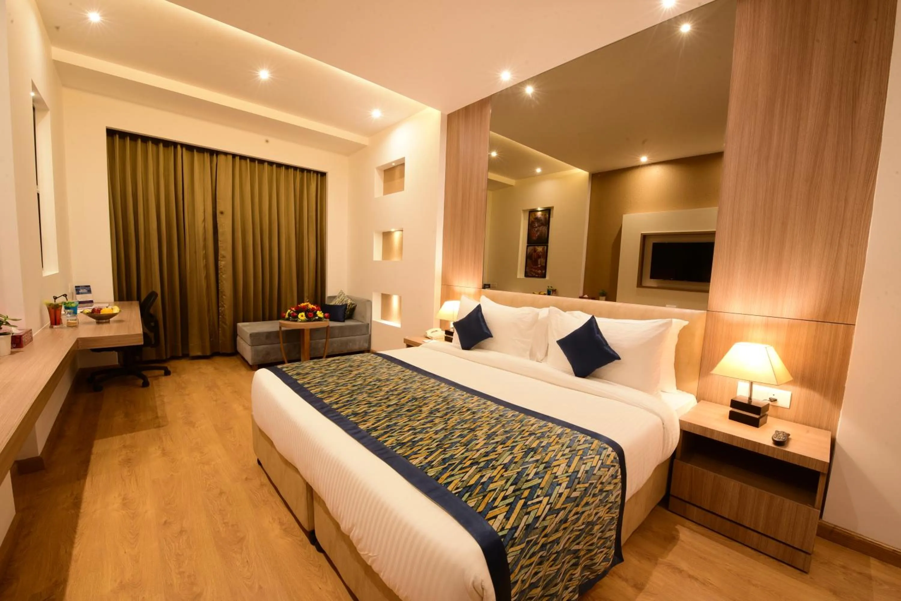 Photo of the whole room, Bed in SureStay Plus by Best Western Amritsar