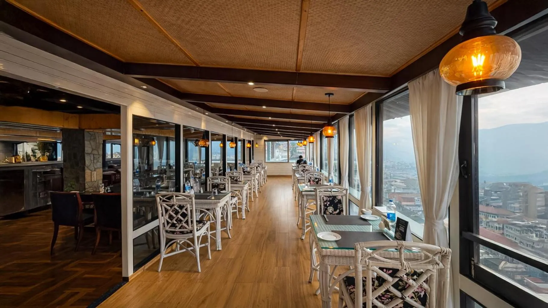 Restaurant/places to eat in Yashshree Mall Road Darjeeling