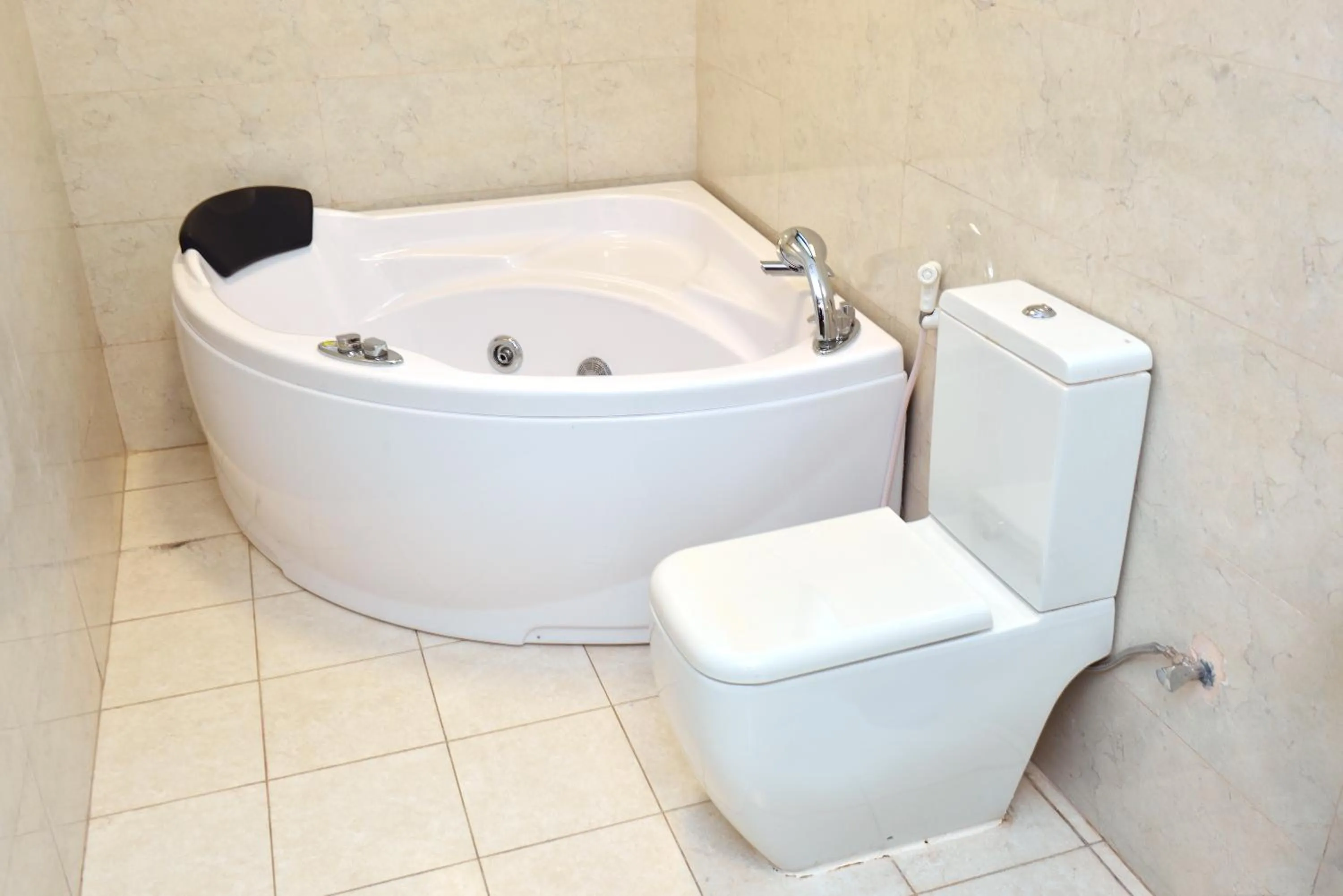 Bathroom in The HUB Hotel