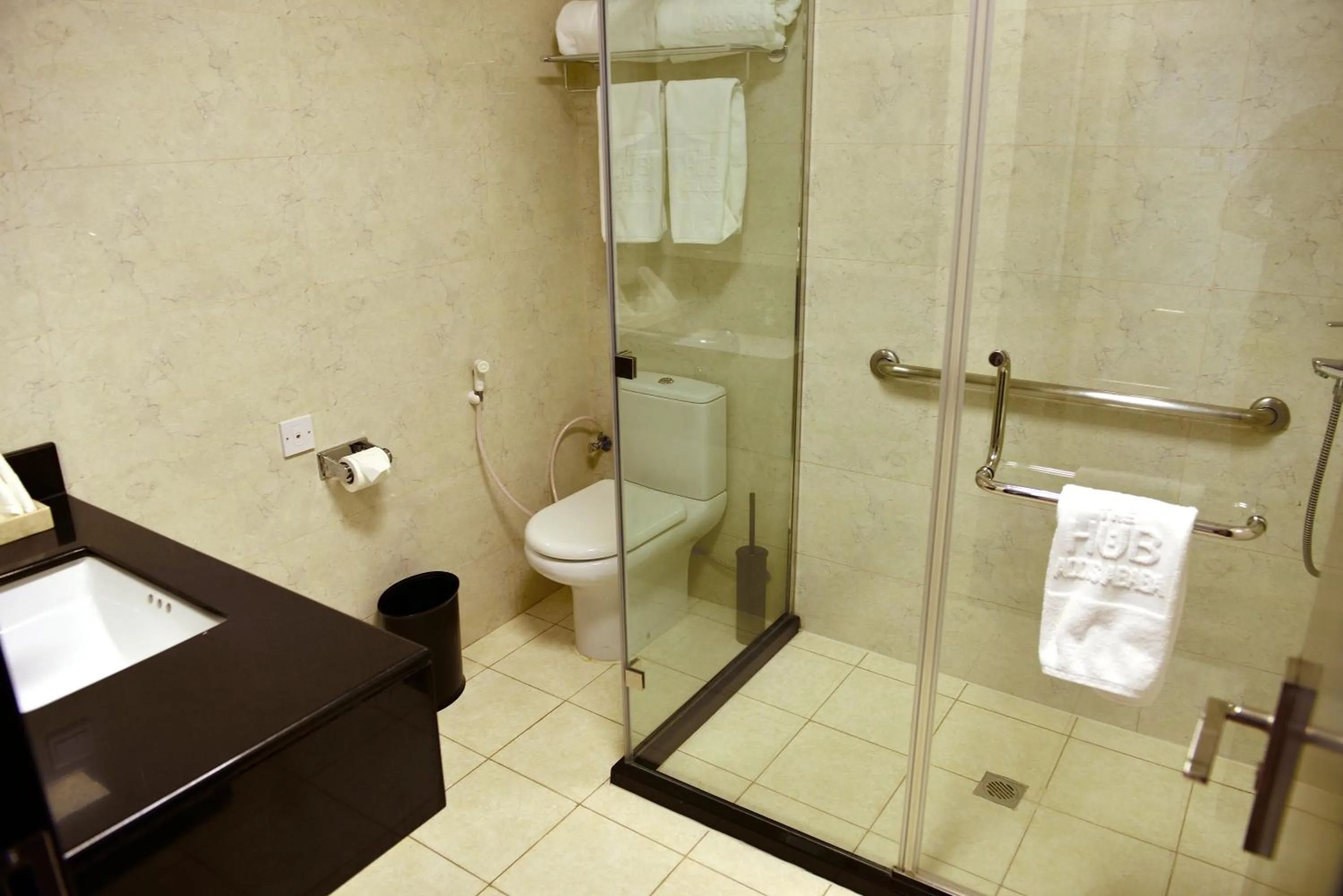 Shower in The HUB Hotel