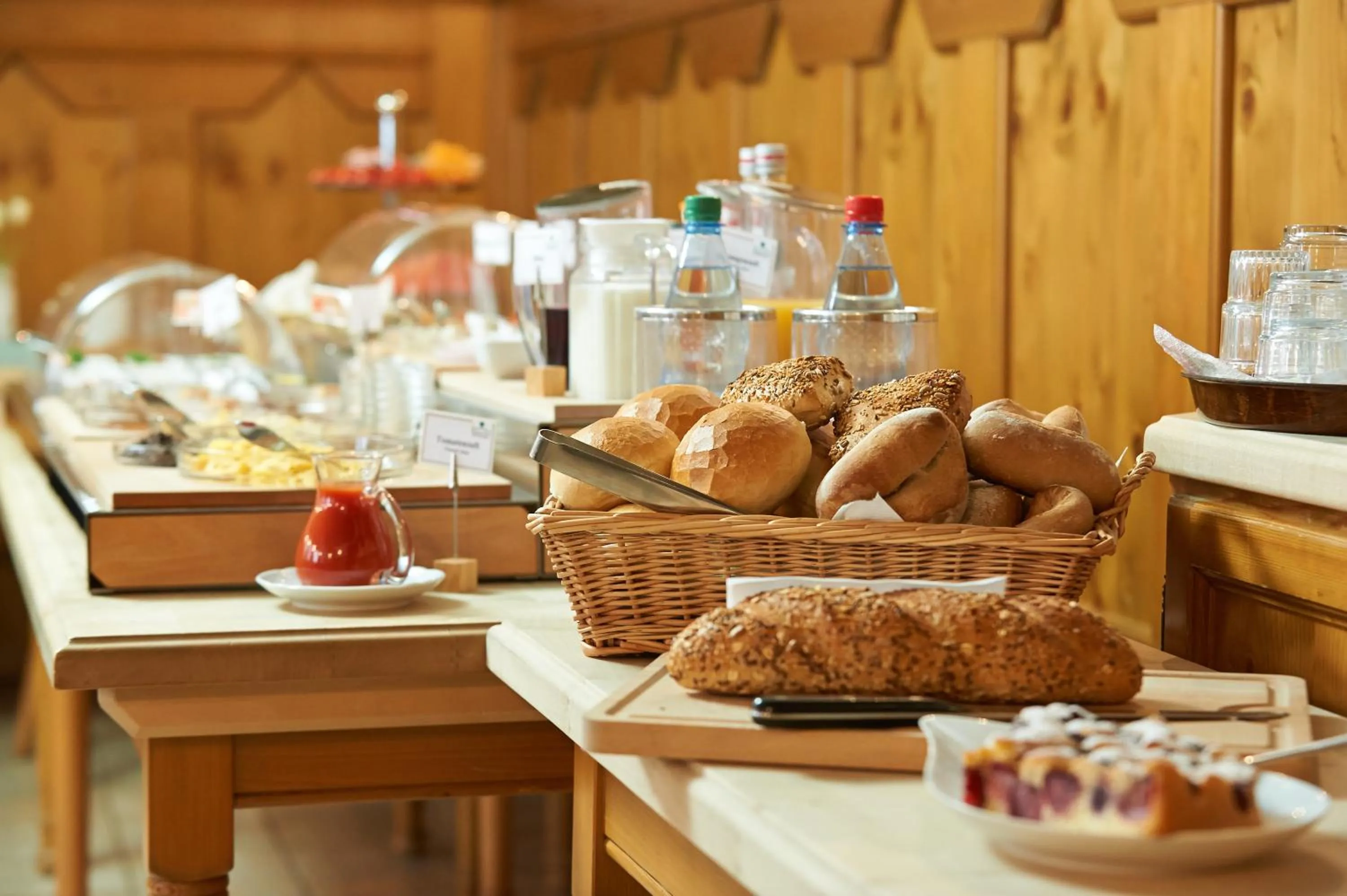 Restaurant/places to eat in Landgasthof Zehner