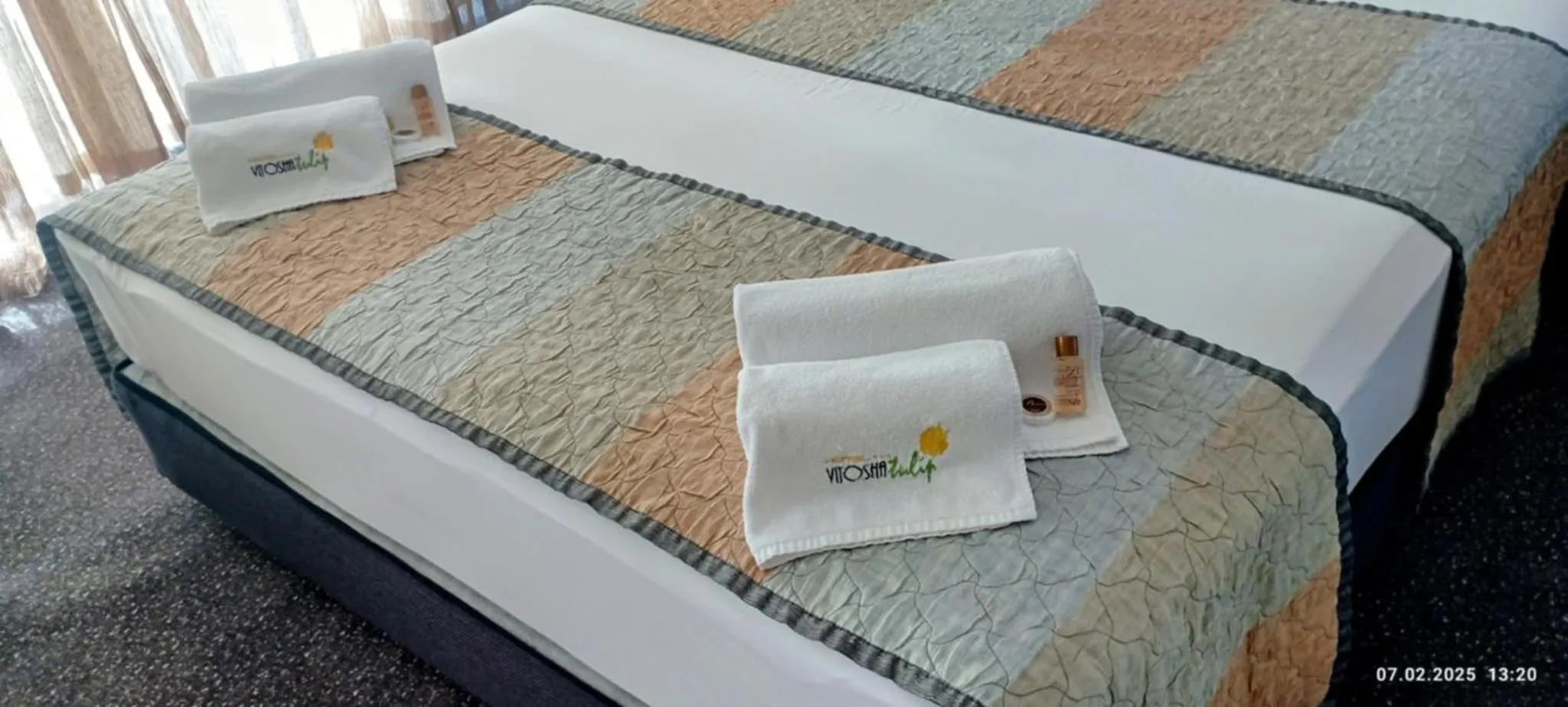 Bed in Vitoshko Lale Hotel