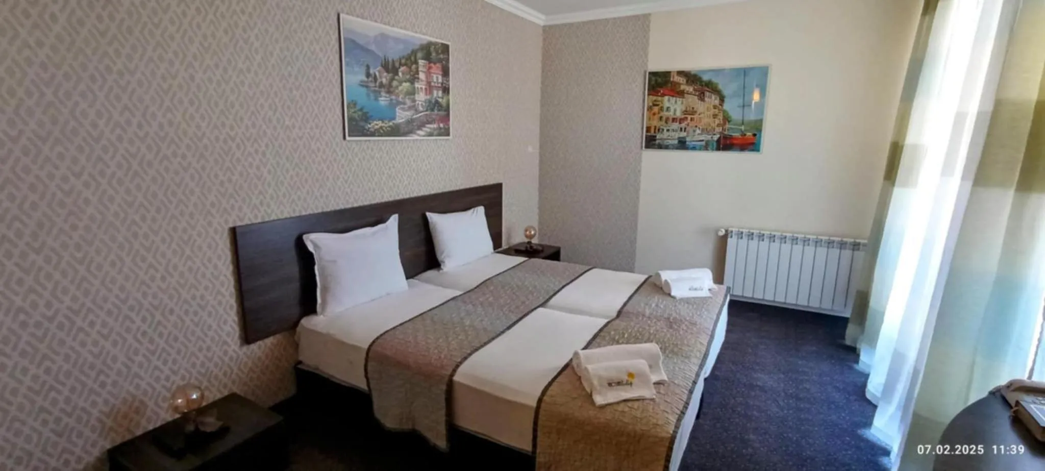 Restaurant/places to eat, Bed in Vitoshko Lale Hotel