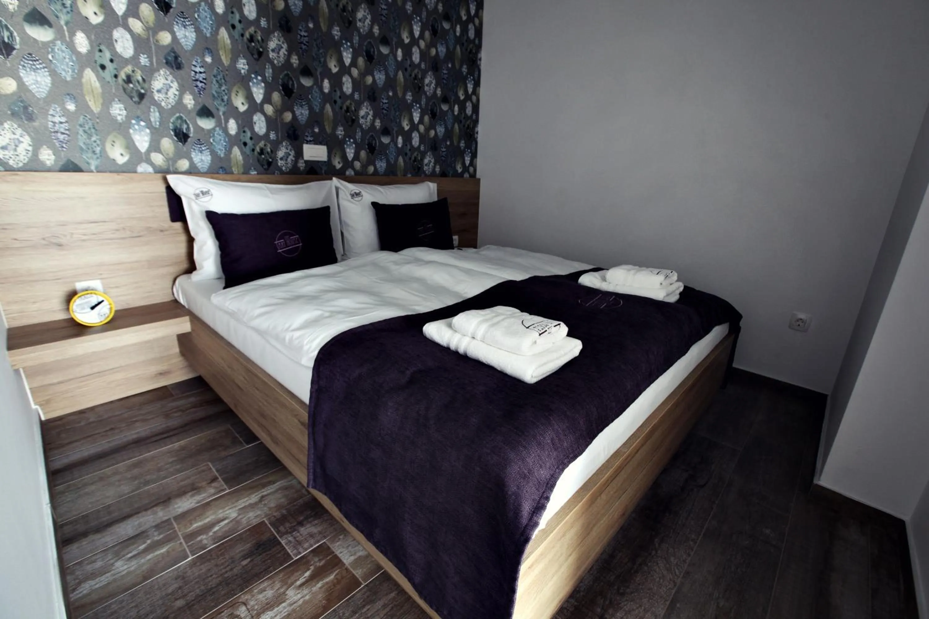 Bed in Apartments The Art House