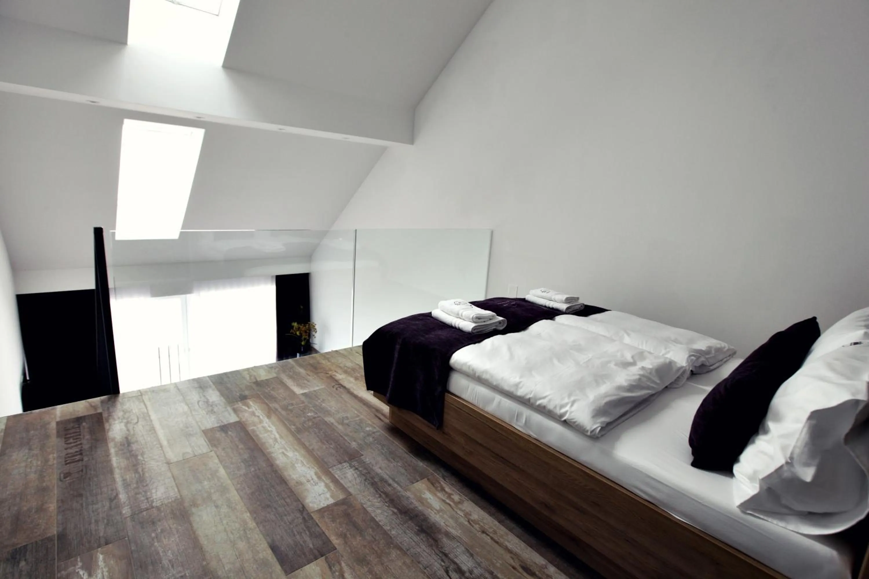 Bed in Apartments The Art House