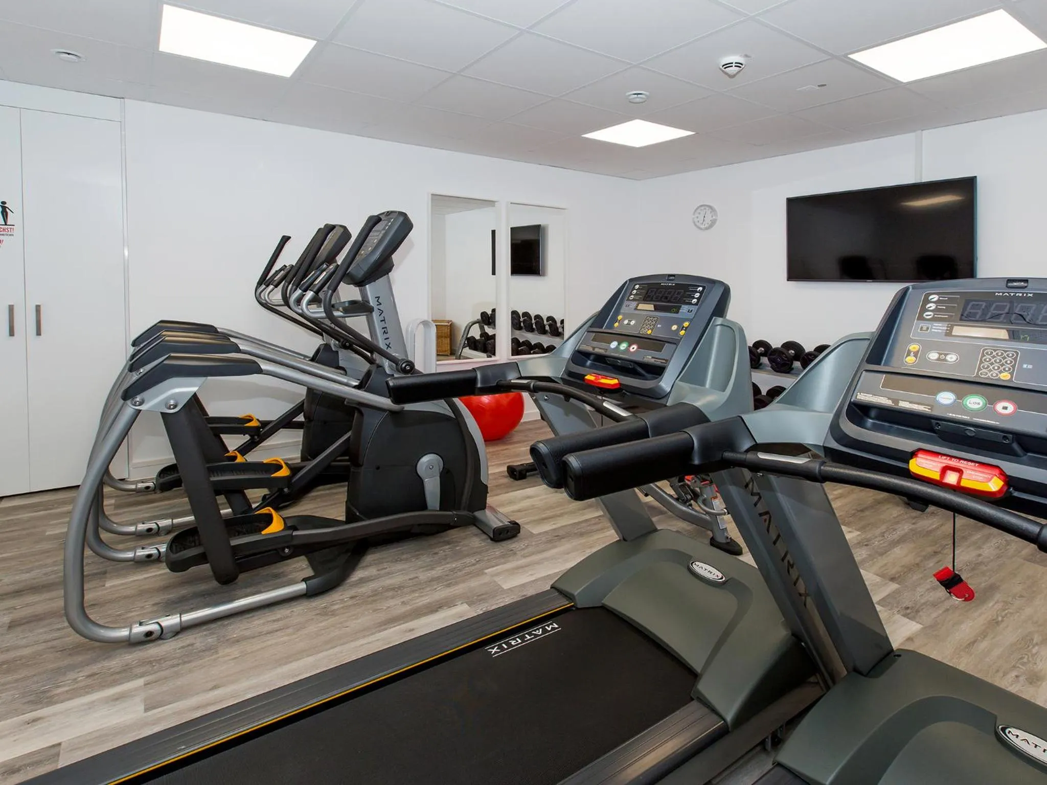 Fitness centre/facilities in DORMERO Hotel Salzgitter