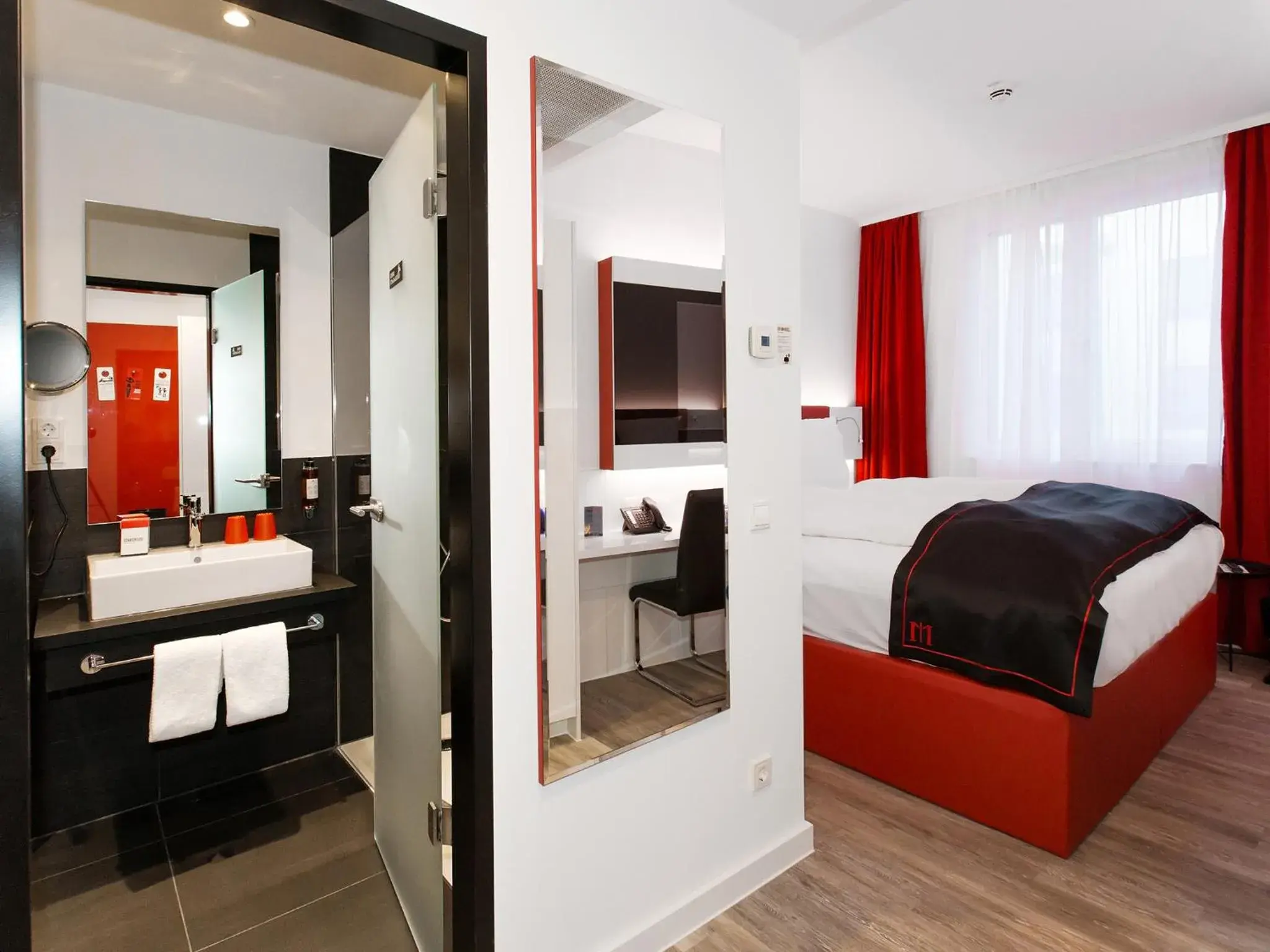 Standard Double Room in DORMERO Hotel Salzgitter Standard Double Room in DORMERO Hotel Salzgitter