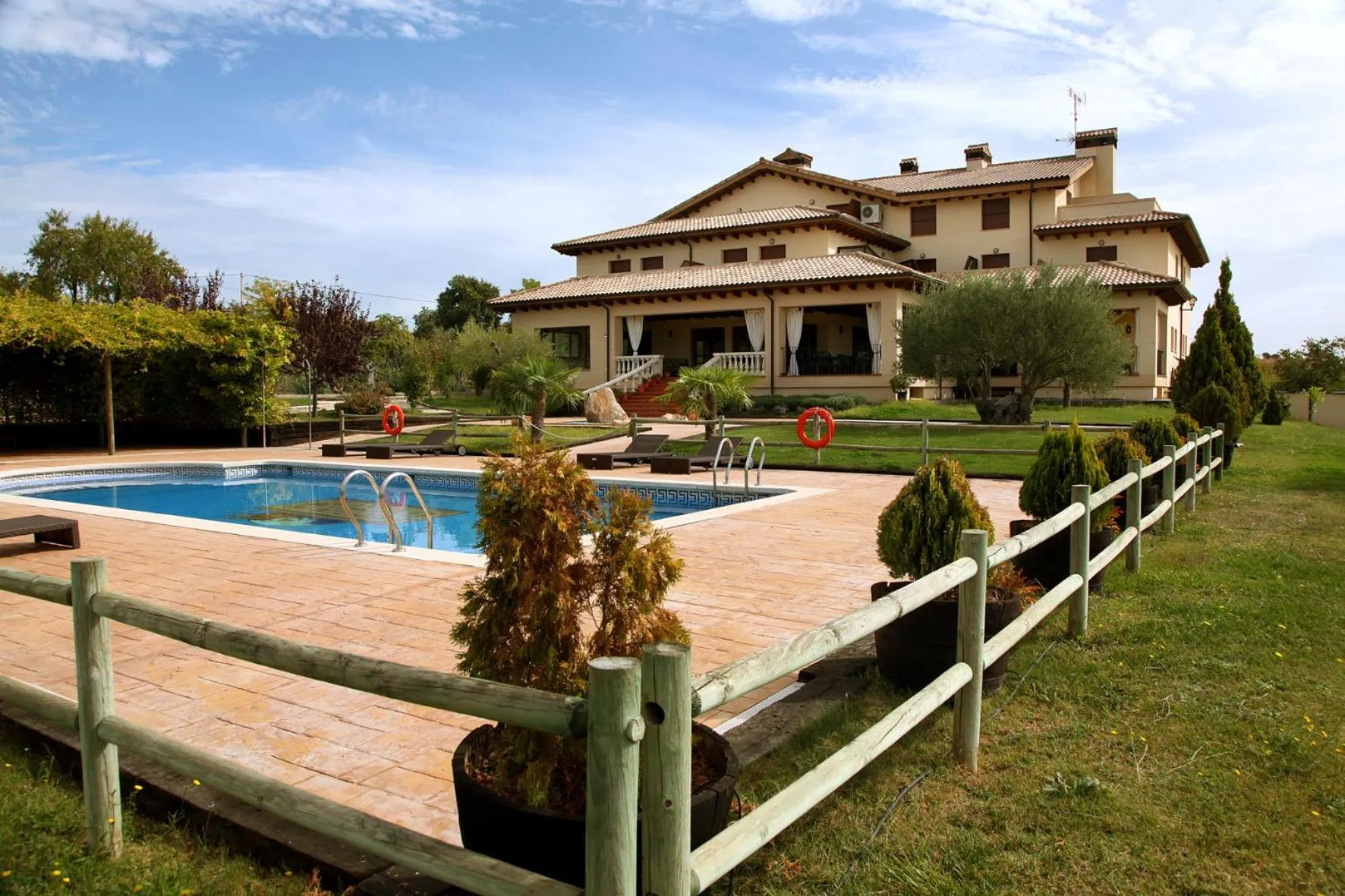 Garden in Hostería de Guara