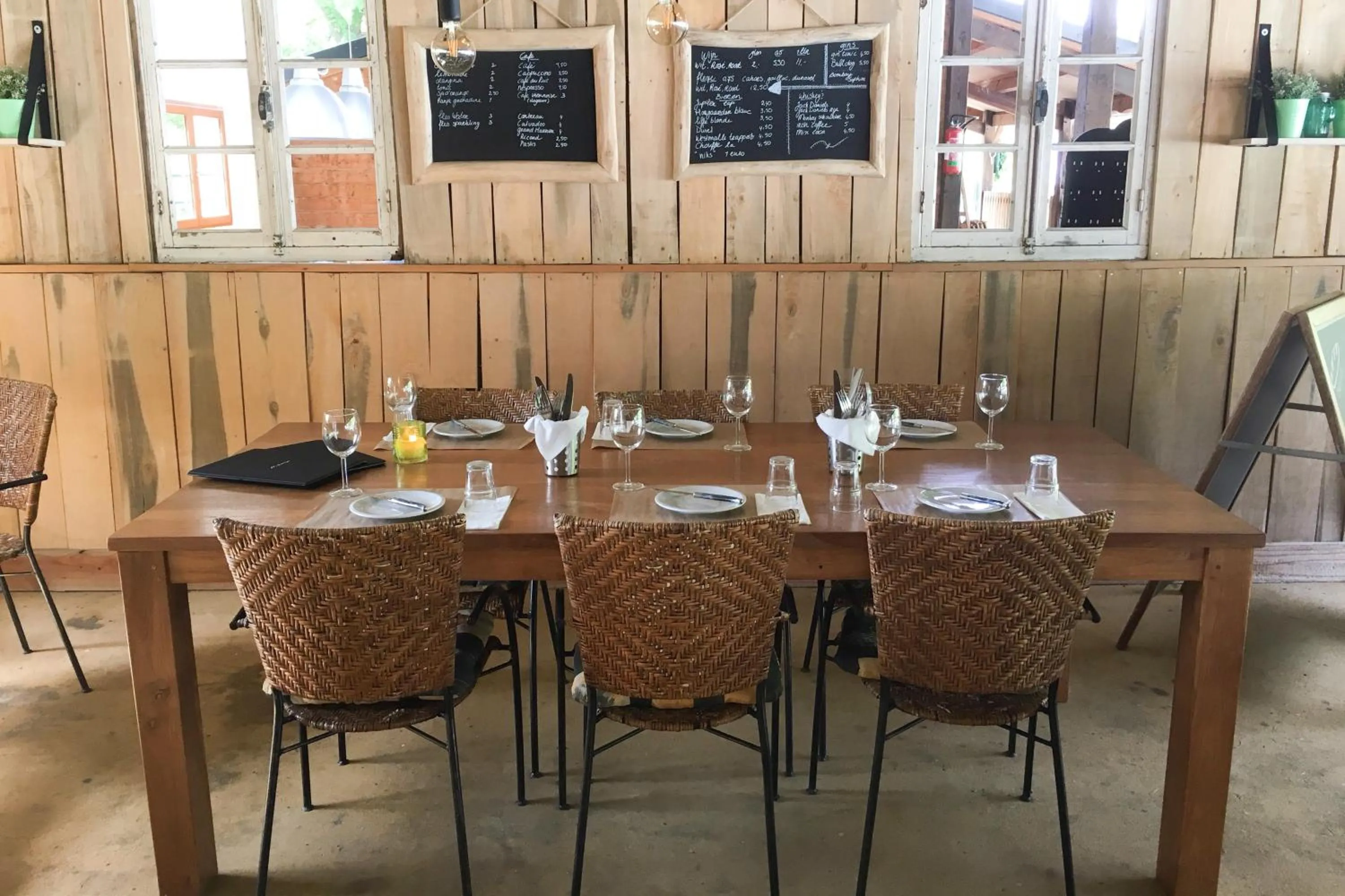 Restaurant/places to eat in Village de Montmarsis