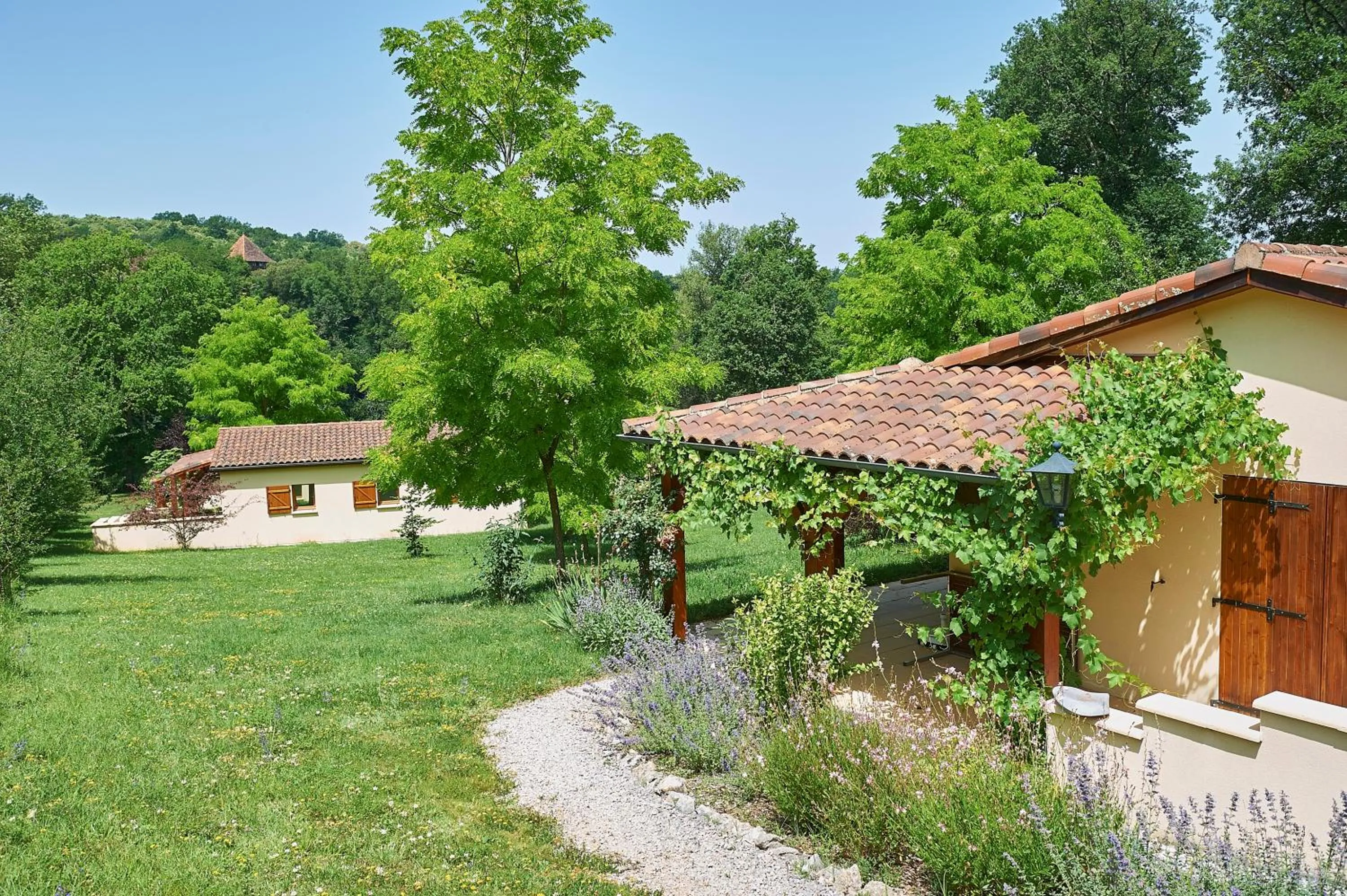 Property building in Village de Montmarsis