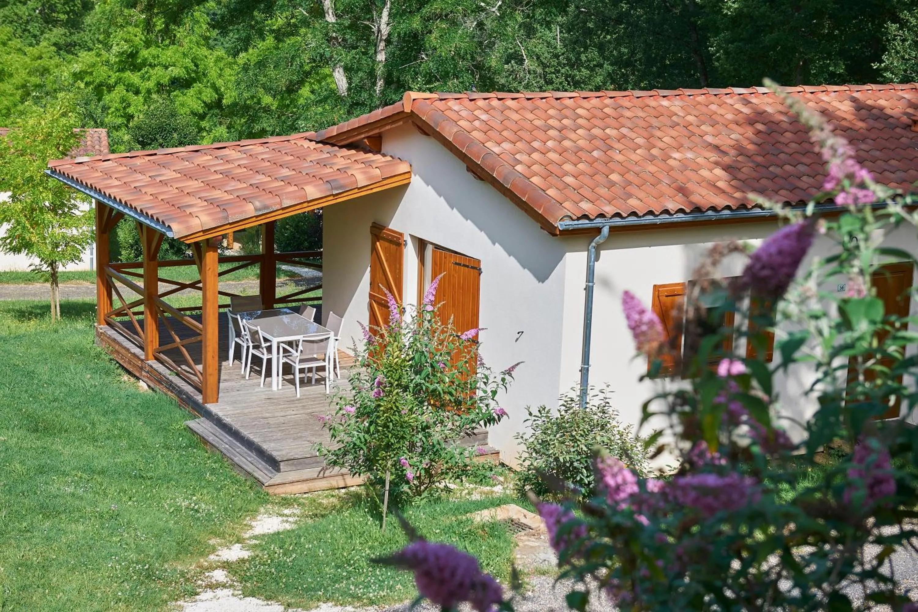 Property building in Village de Montmarsis