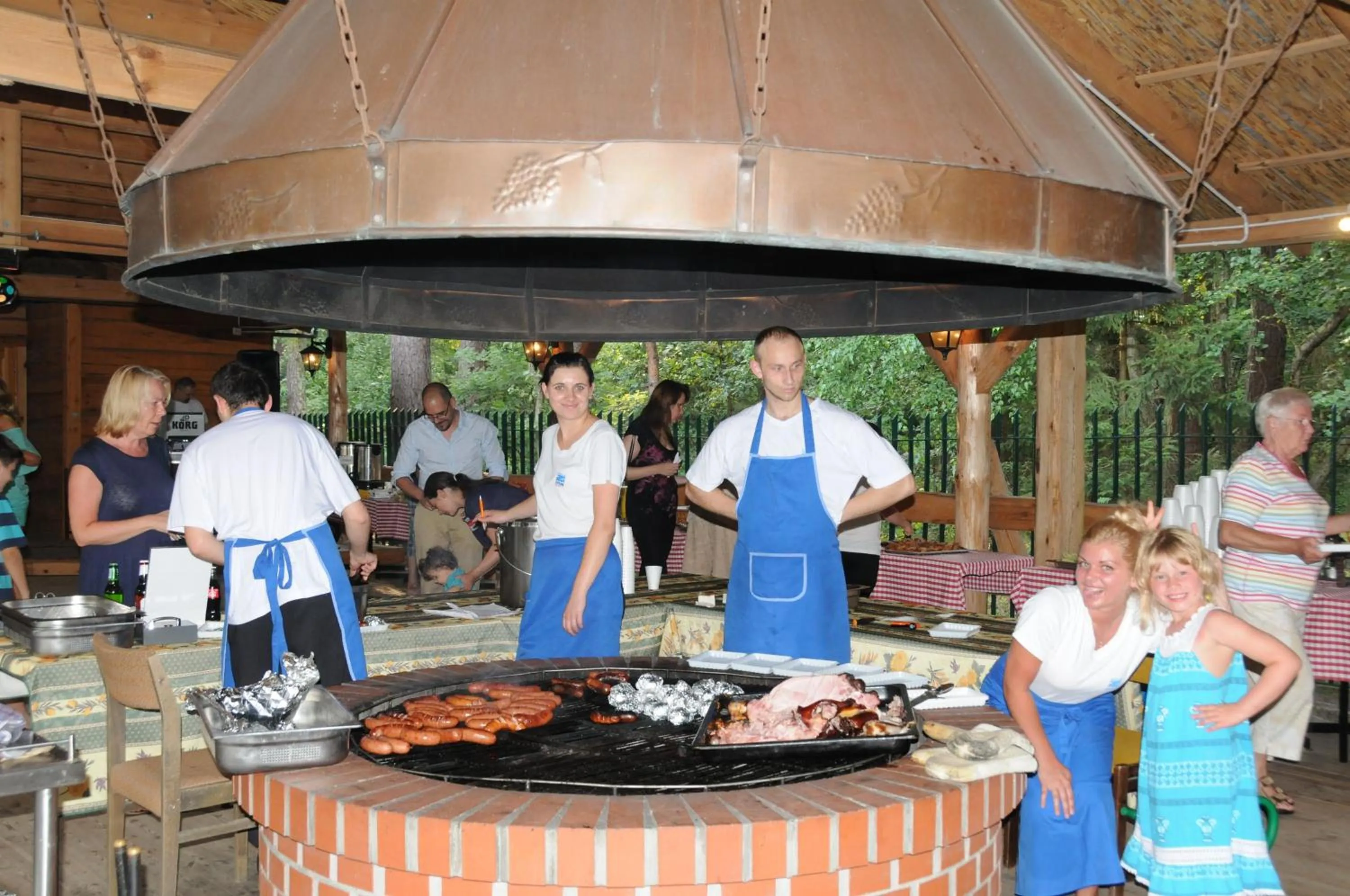BBQ facilities in Ośrodek Wypoczynkowy Wielki Błękit