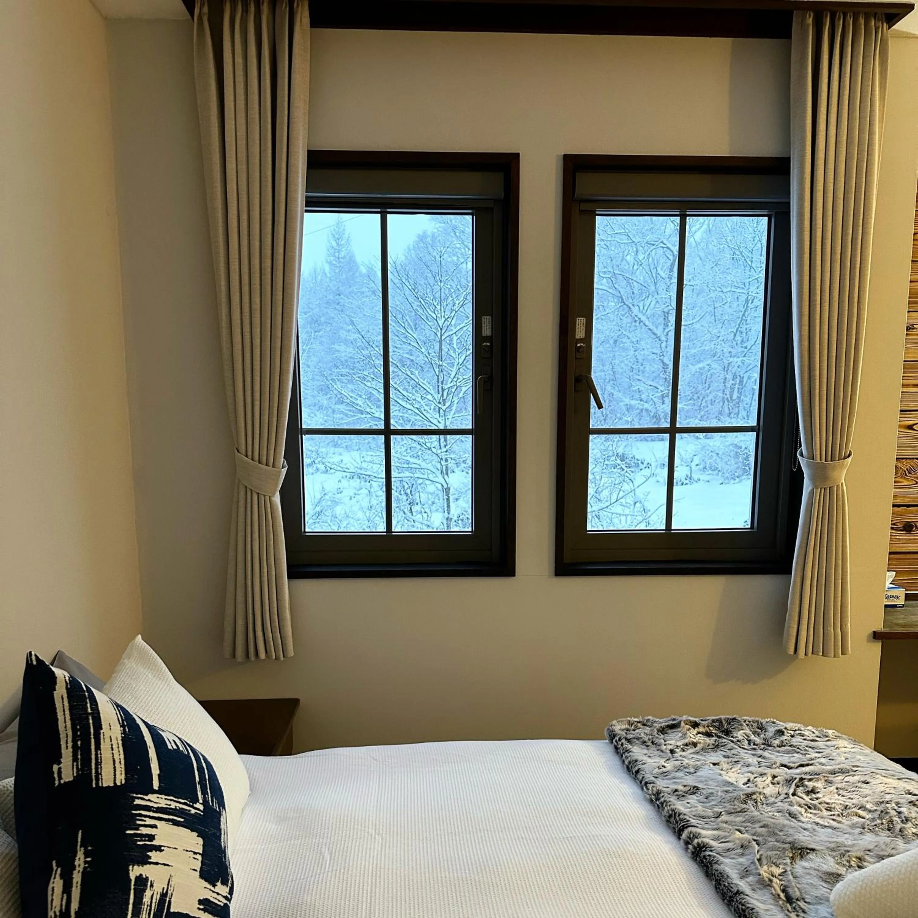 Bed in Legend Inn Myoko