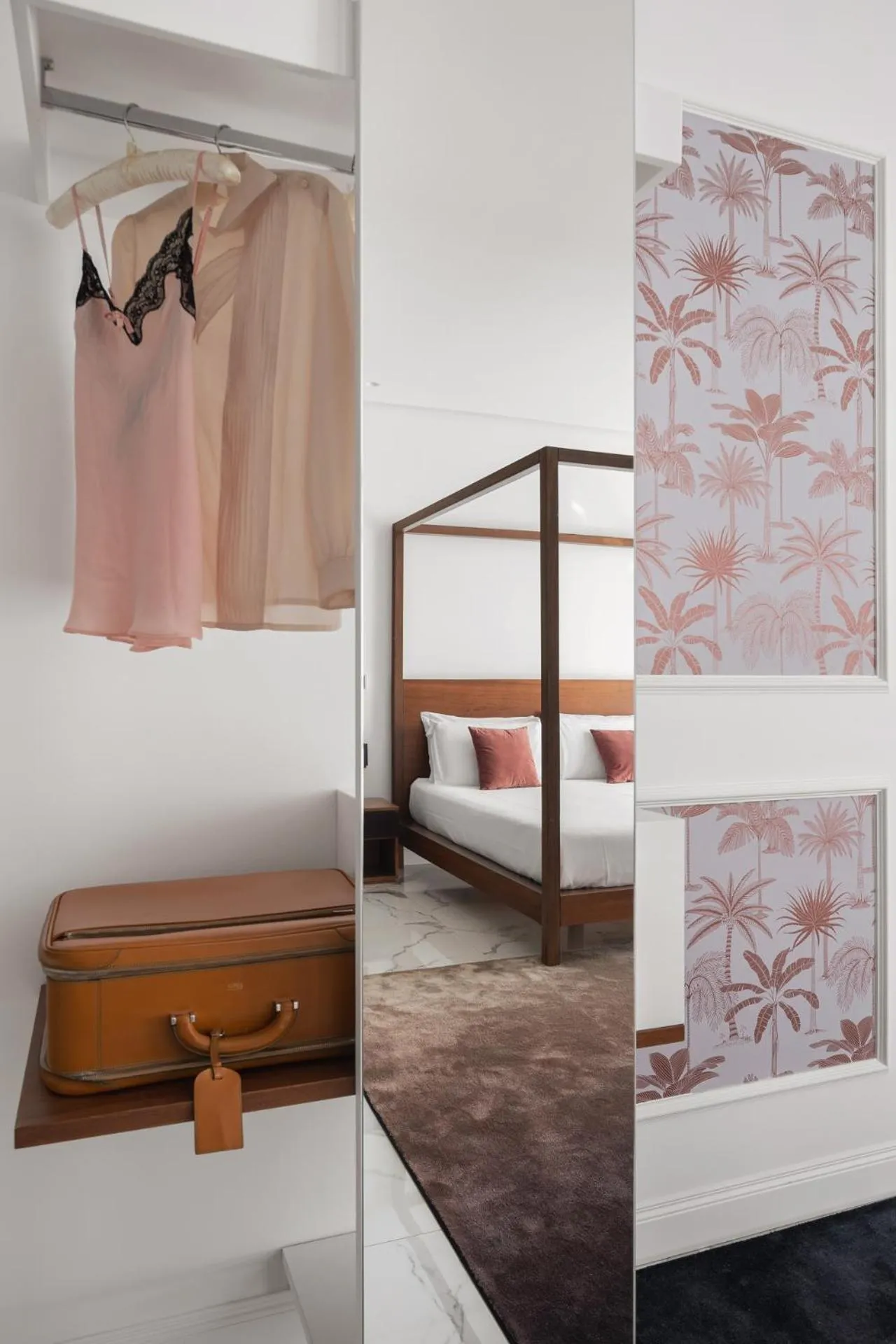 Bed in Palazzo Sovrana Serviced Luxury Apartments