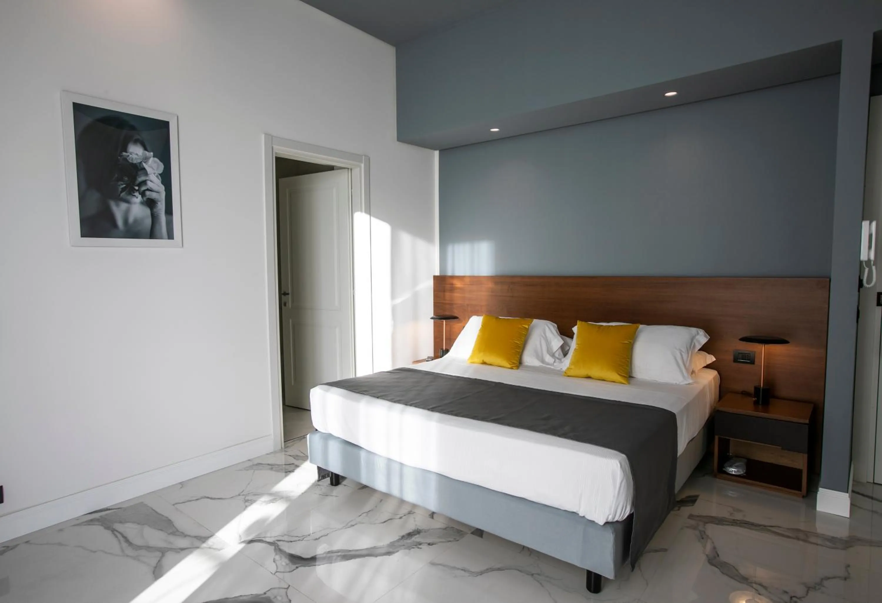 Bedroom, Bed in Palazzo Sovrana Serviced Luxury Apartments