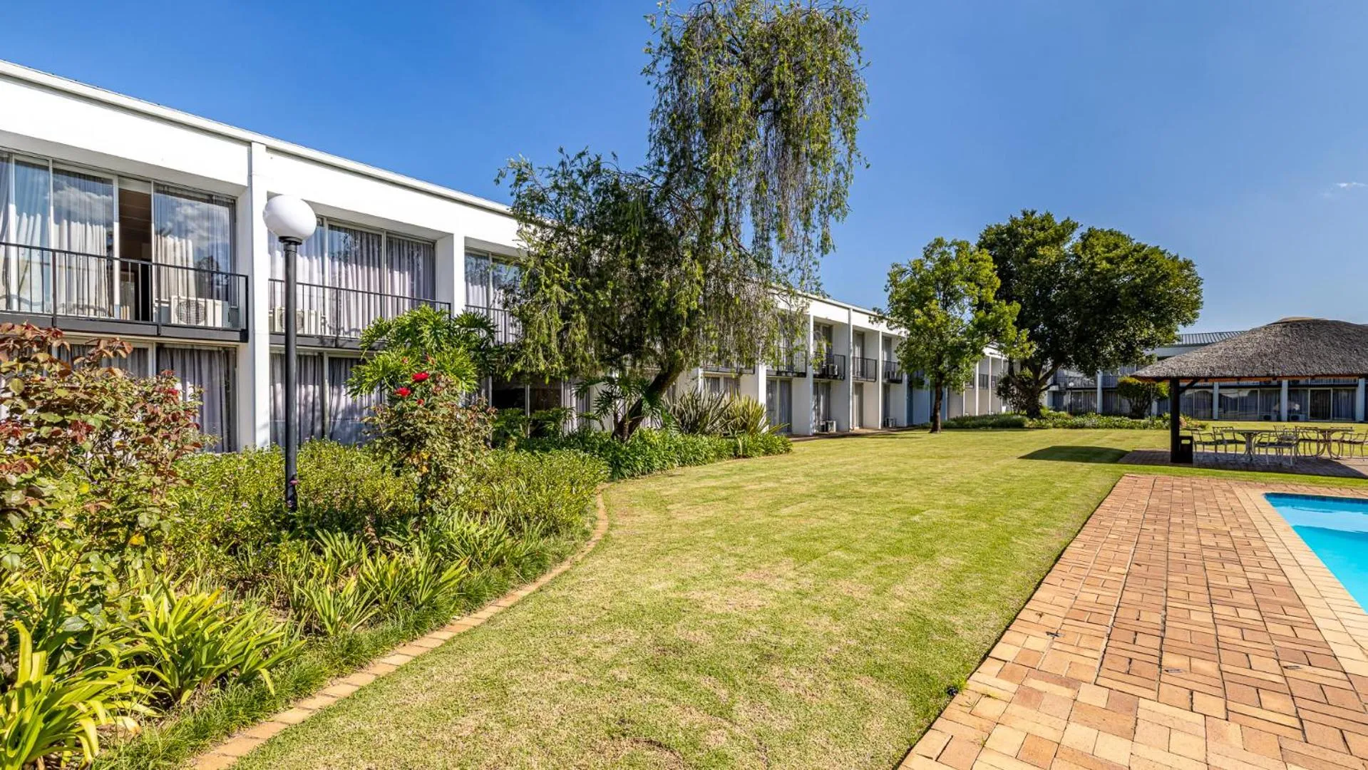 Garden in African Sky Newcastle Inn