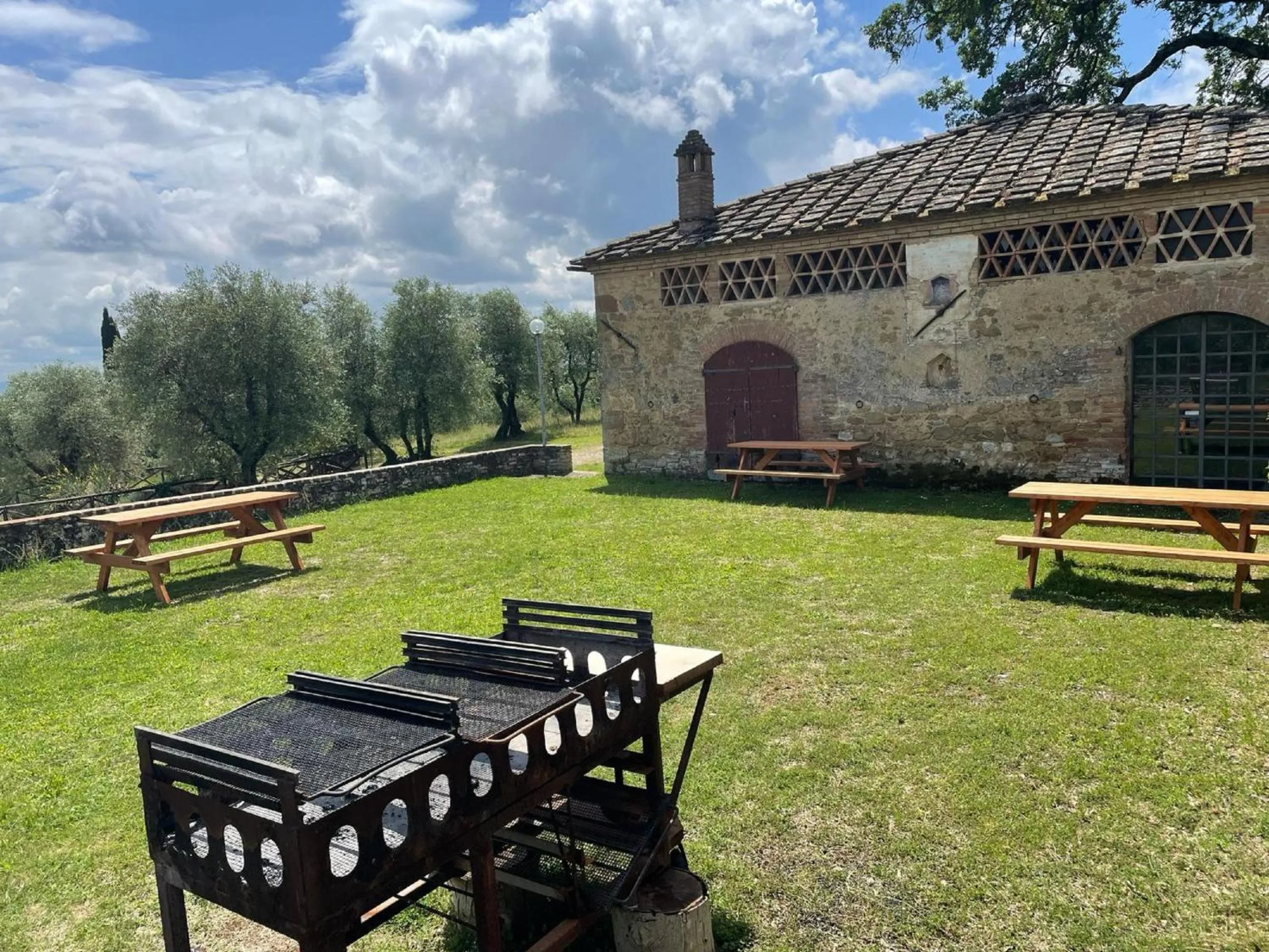 BBQ facilities in CasaLeTolfe Residence