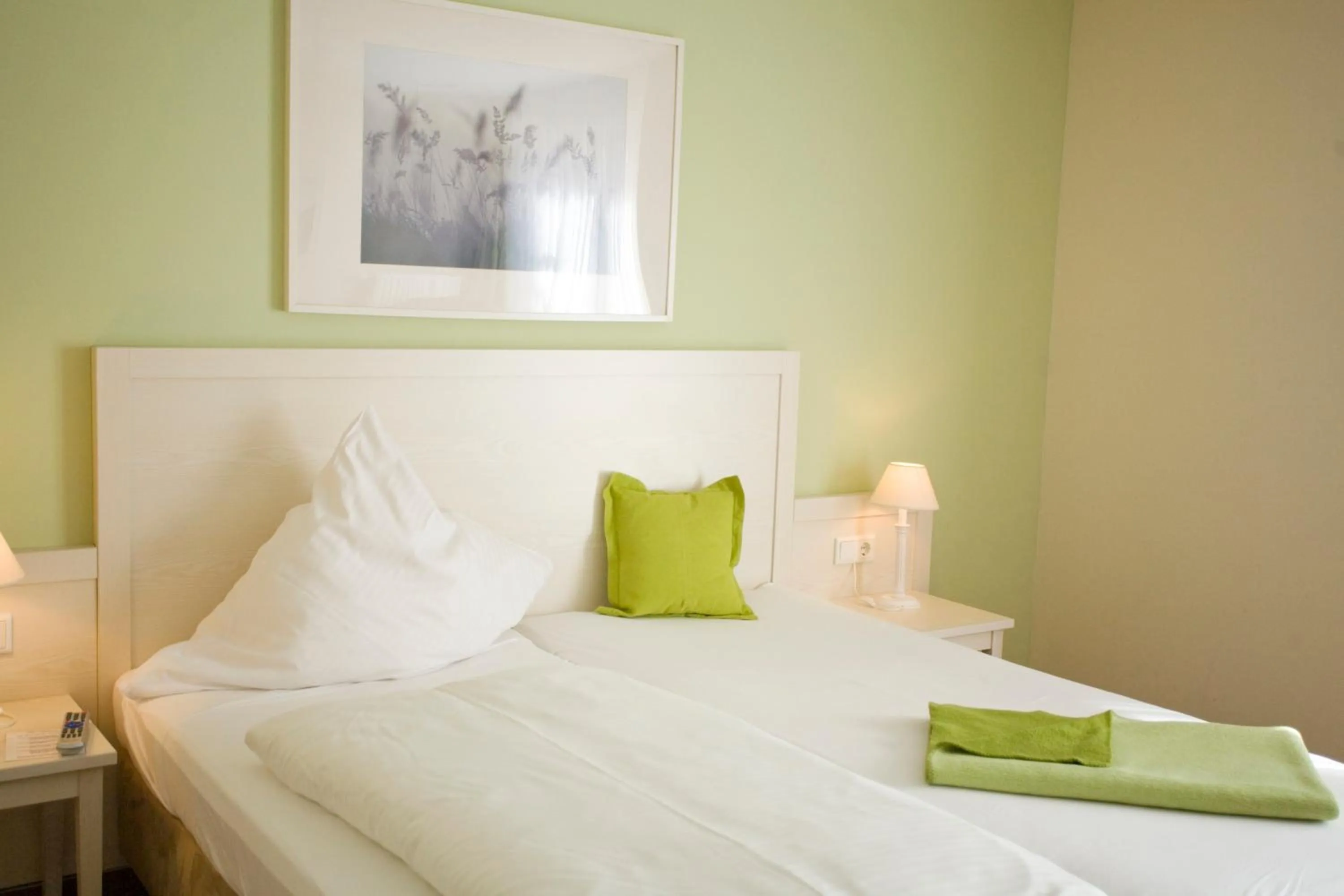 Bed in Paulsen's Landhotel und Restaurant