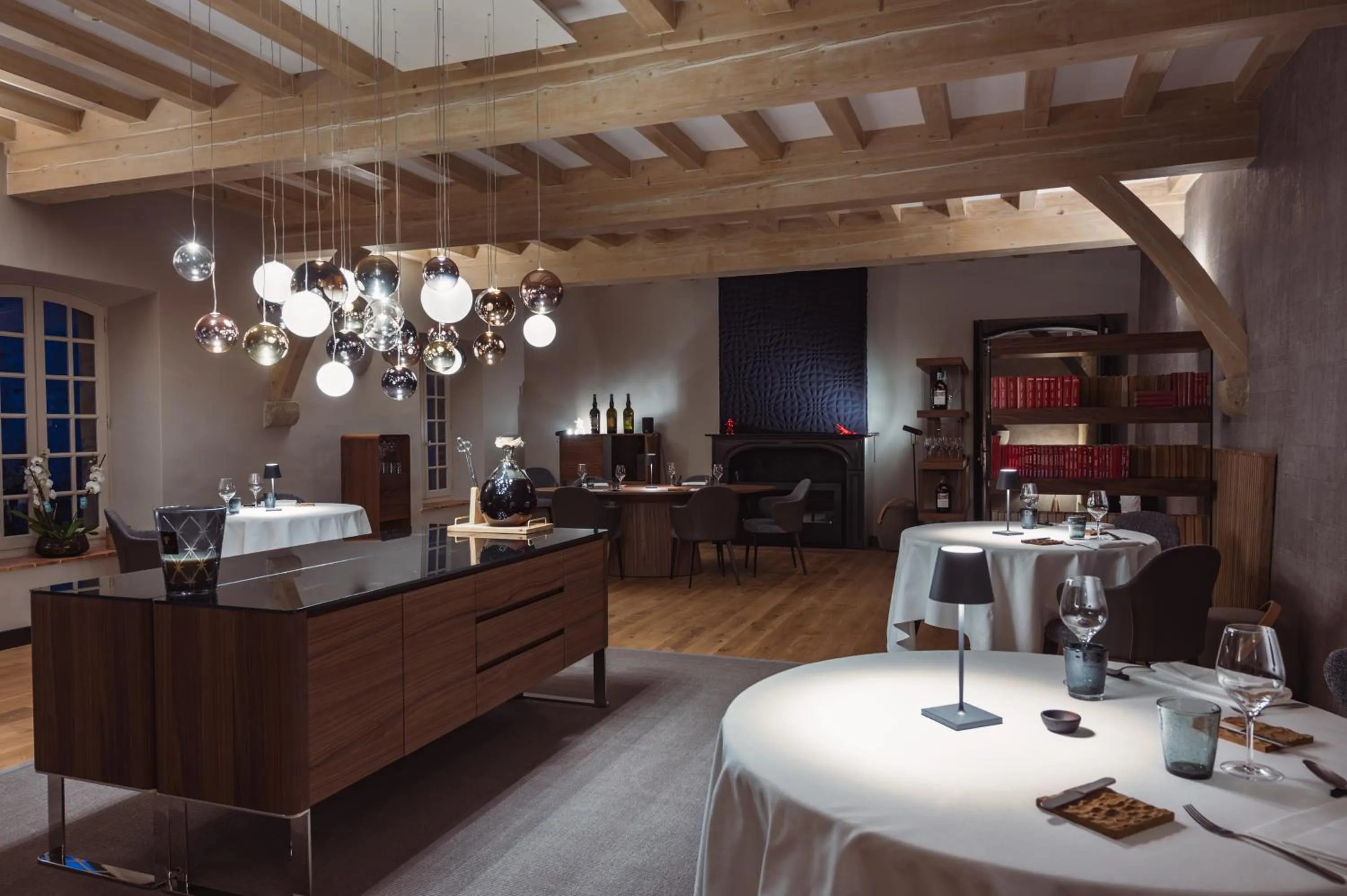 Restaurant/places to eat in Le Monastère de Saint Mont Hôtel & Spa